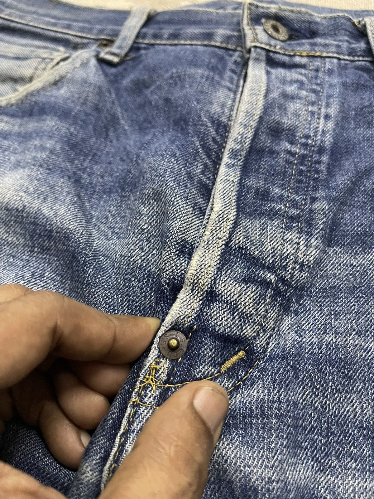 Levi's Vintage Clothing VINTAGE LEVIS 702 BIG E HOODED SELVEDGE DENIM JEANS Size US 32 / EU 48 - 9 Thumbnail