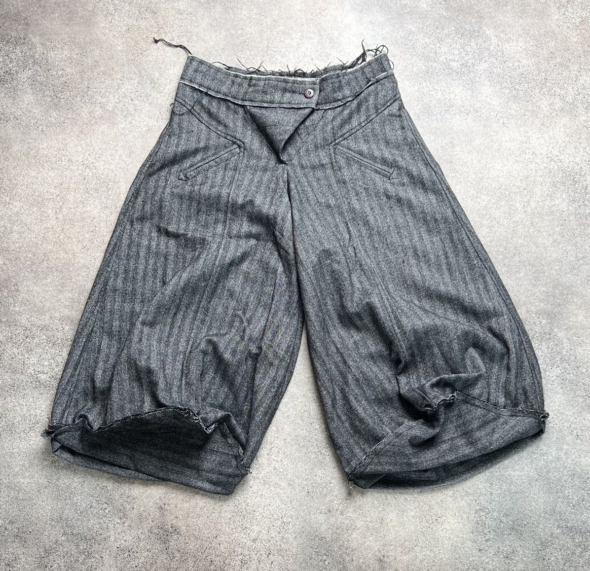 image of Avant Garde x Vintage Japanese Yamamoto Style Cropped Super Flare Pant in Grey, Men's (Size 28)