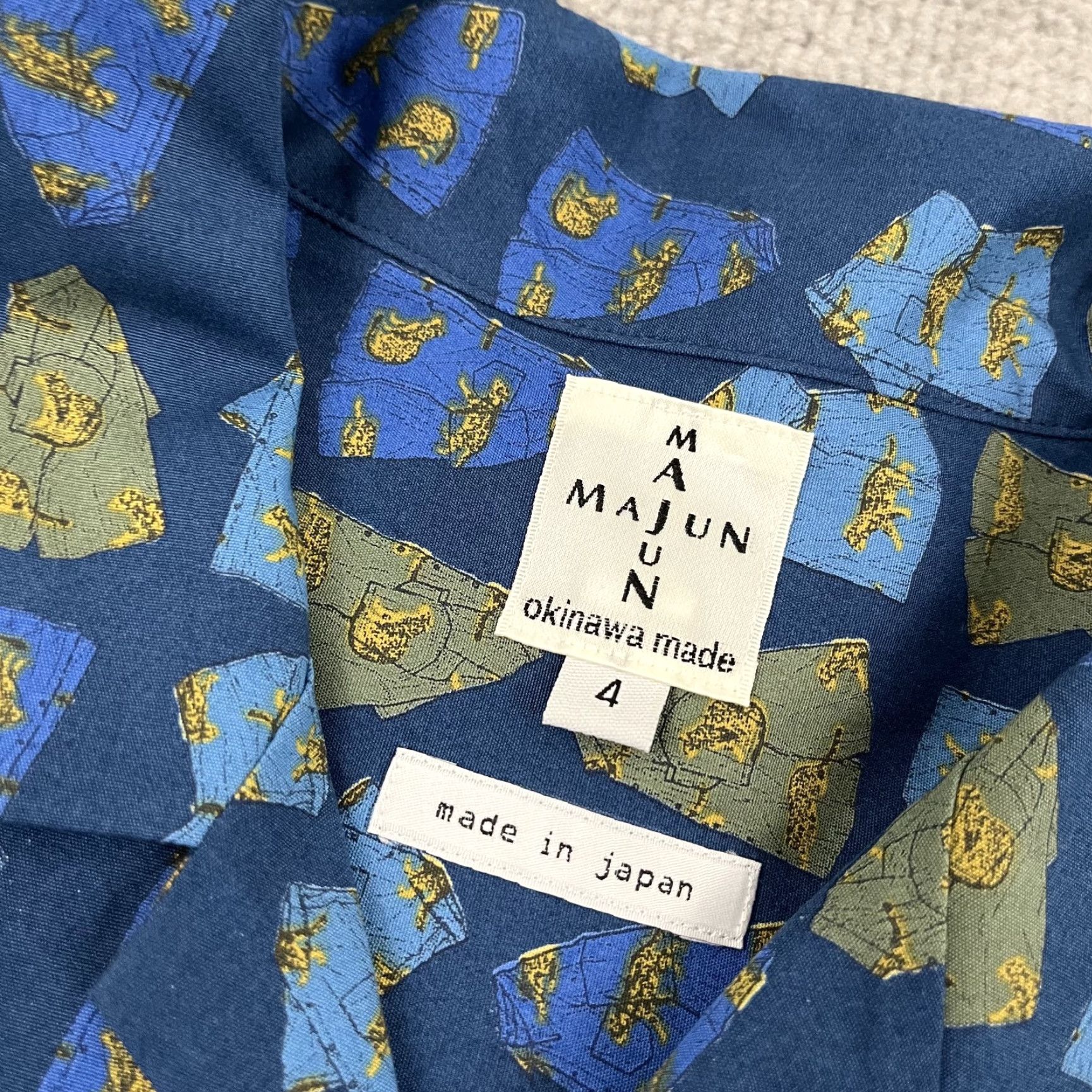 Silhouette VINTAGE Majun Shirt Mens Sz 4 XL/2XL Geometric Silhouette Made in Japan 90s Size US XL / EU 56 / 4 - 2 Thumbnail