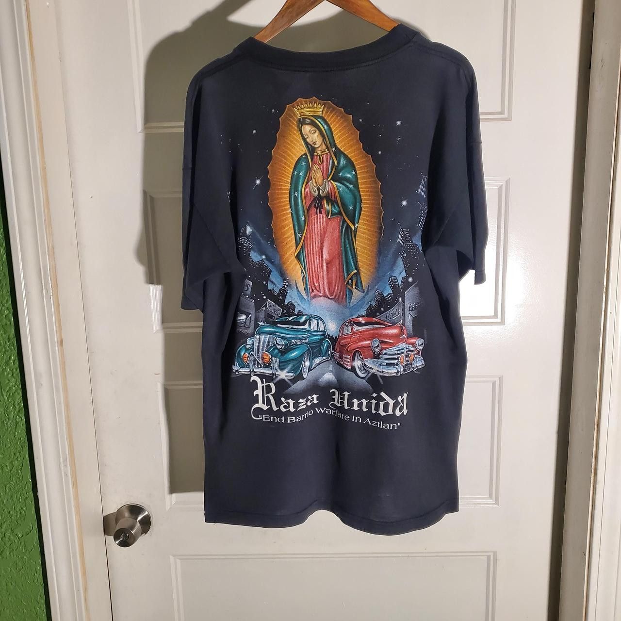 Homies Vintage 90s aztlan raza unida Virgen de Guadalupe lowriders Size US XL / EU 56 / 4 - 1 Thumbnail