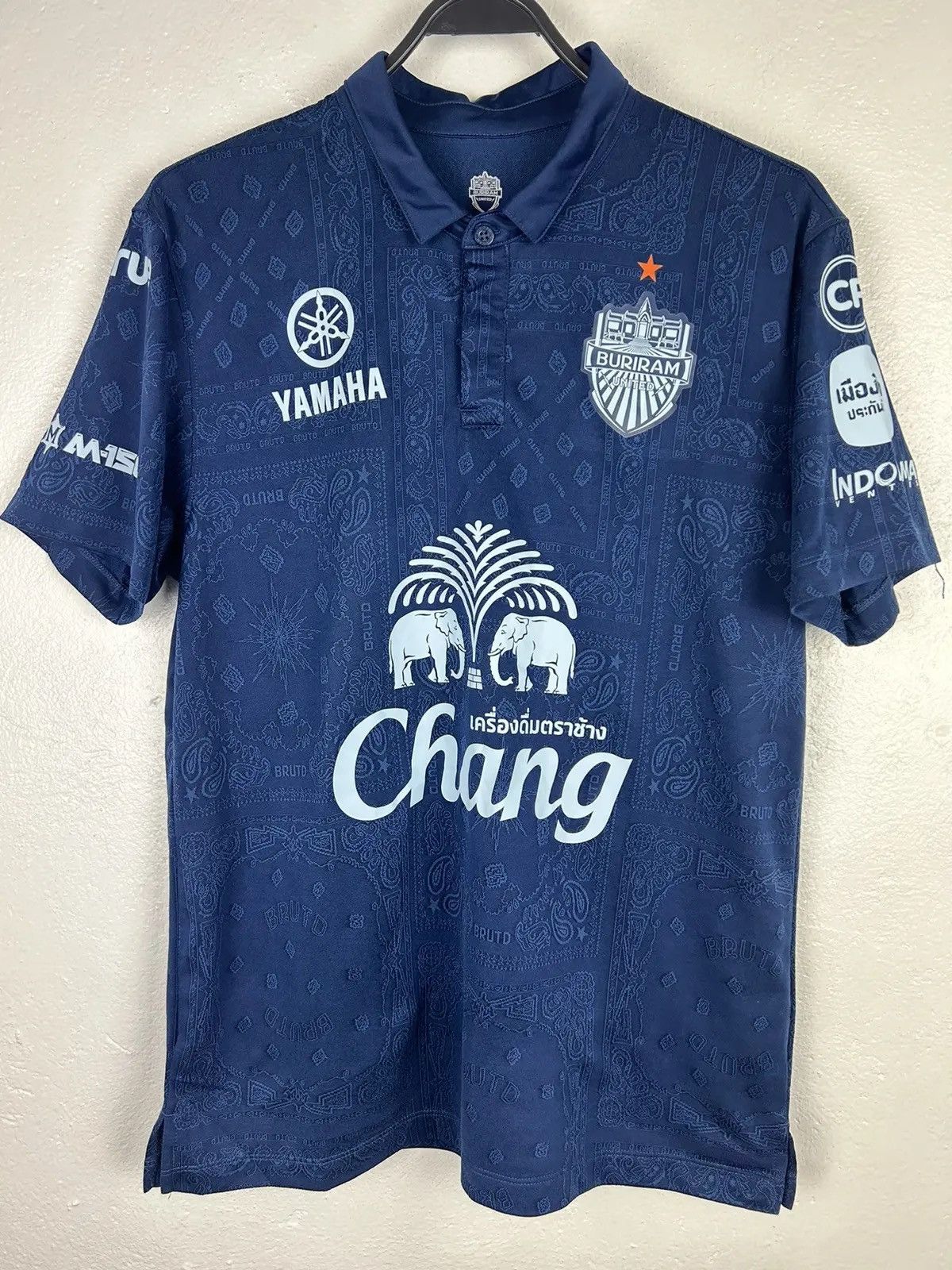 Yamaha Buriram United 2021/22 Home Kit Bandana Soccer Jersey Size US M / EU 48-50 / 2 - 1 Thumbnail