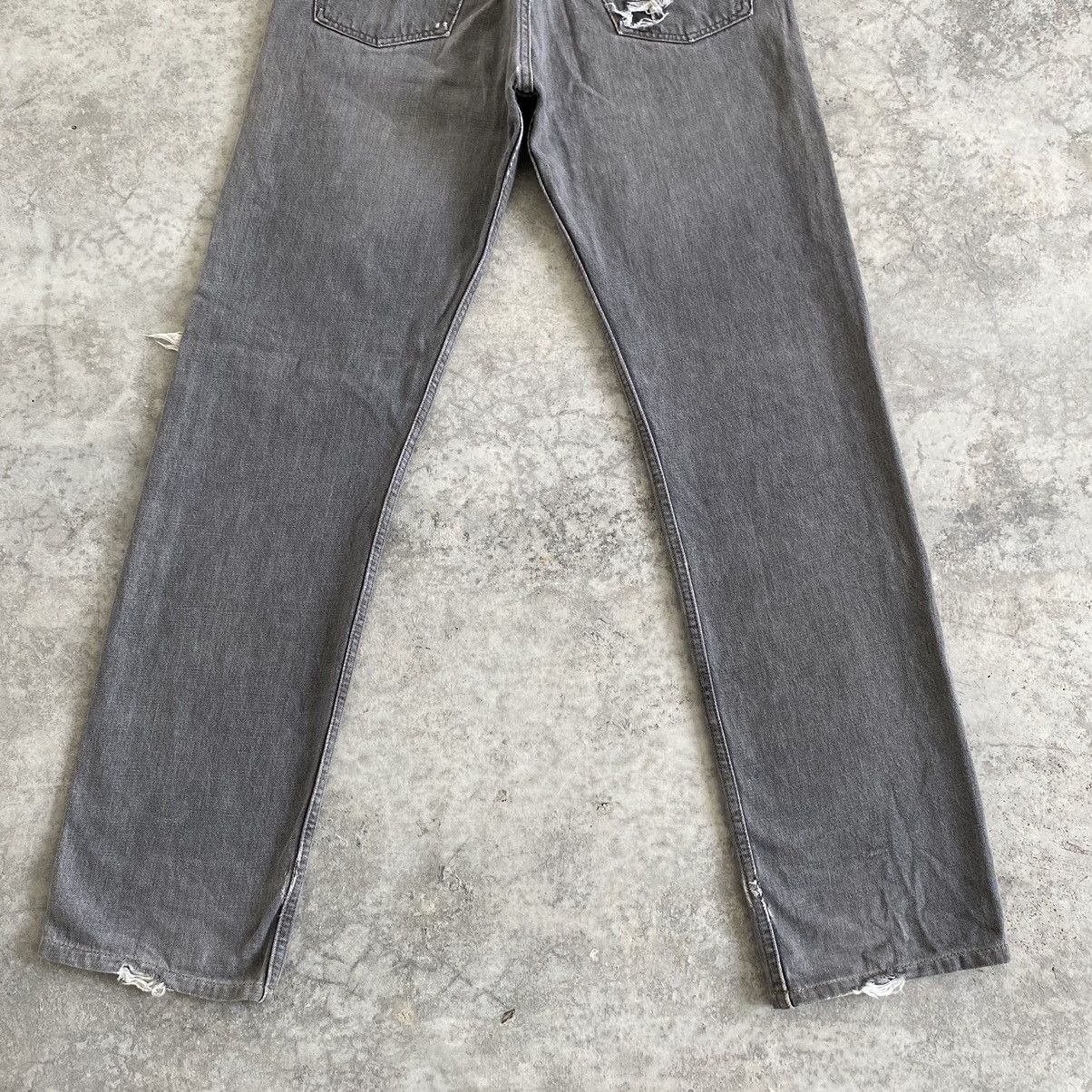 Levi's Vintage Late 90’s Levis 501 Ash Grey Distressed Jeans Size US 32 / EU 48 - 16 Thumbnail