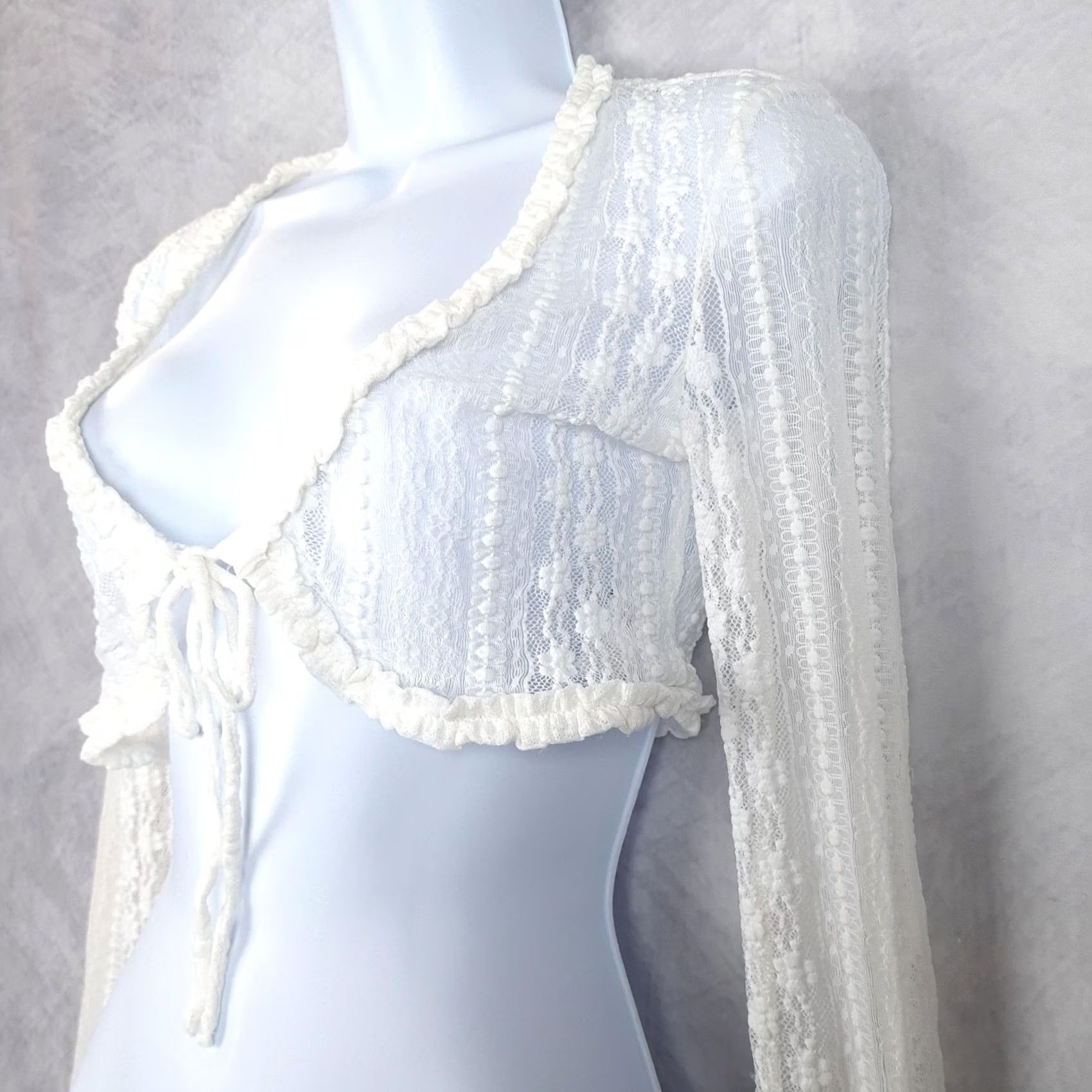 Vintage Tiger Mist Top Womens XS White Floral Lace Sheer Cropped Tie Front Size XS / US 0-2 / IT 36-38 - 3 Thumbnail