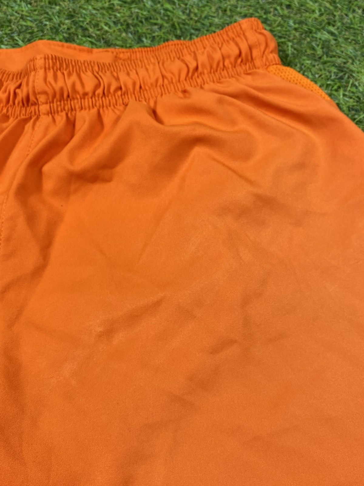 Nike Vintage Nike shorts streetwear swoosh casual y2k size S Size US 30 / EU 46 - 2 Thumbnail