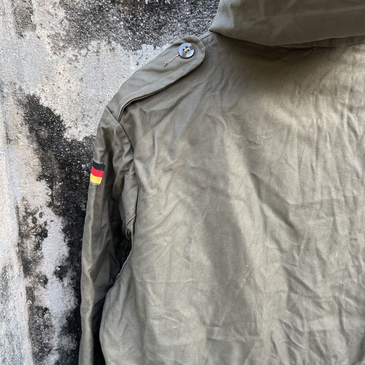Other “VINTAGE” GERMAN ARMY FIELD PARKA JACKET MILITARY HOODED Size US L / EU 52-54 / 3 - 17 Thumbnail