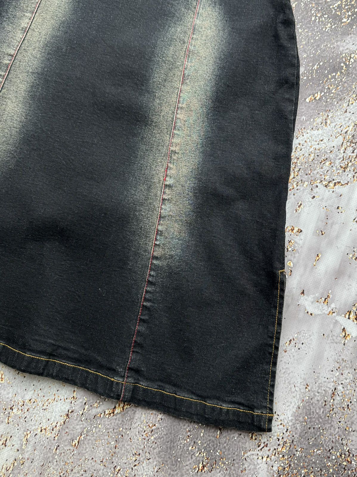 Vintage Vintage Worn Denim Midi Skirt Size 26" / US 2 / IT 38 - 3 Thumbnail