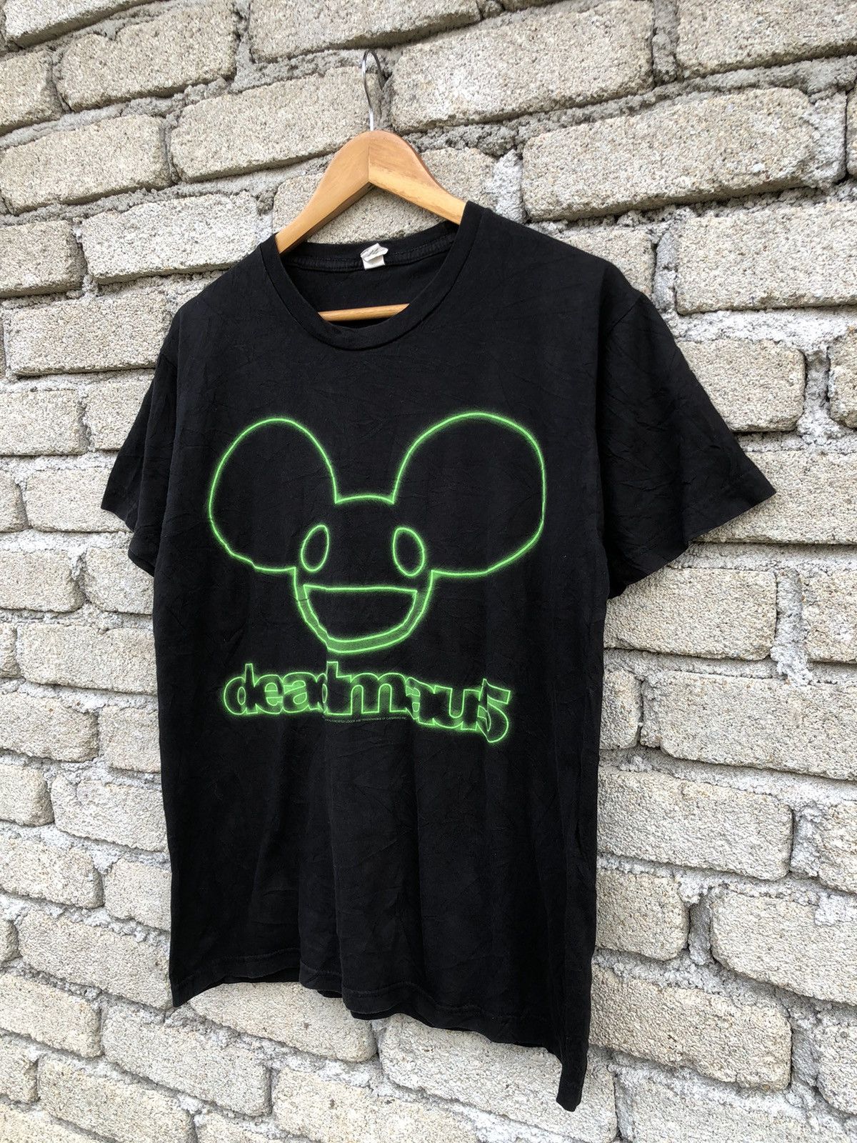 Band Tees Vintage Y2K Deadmaus Neon Logo Dj Band Tshirt Size US M / EU 48-50 / 2 - 3 Thumbnail