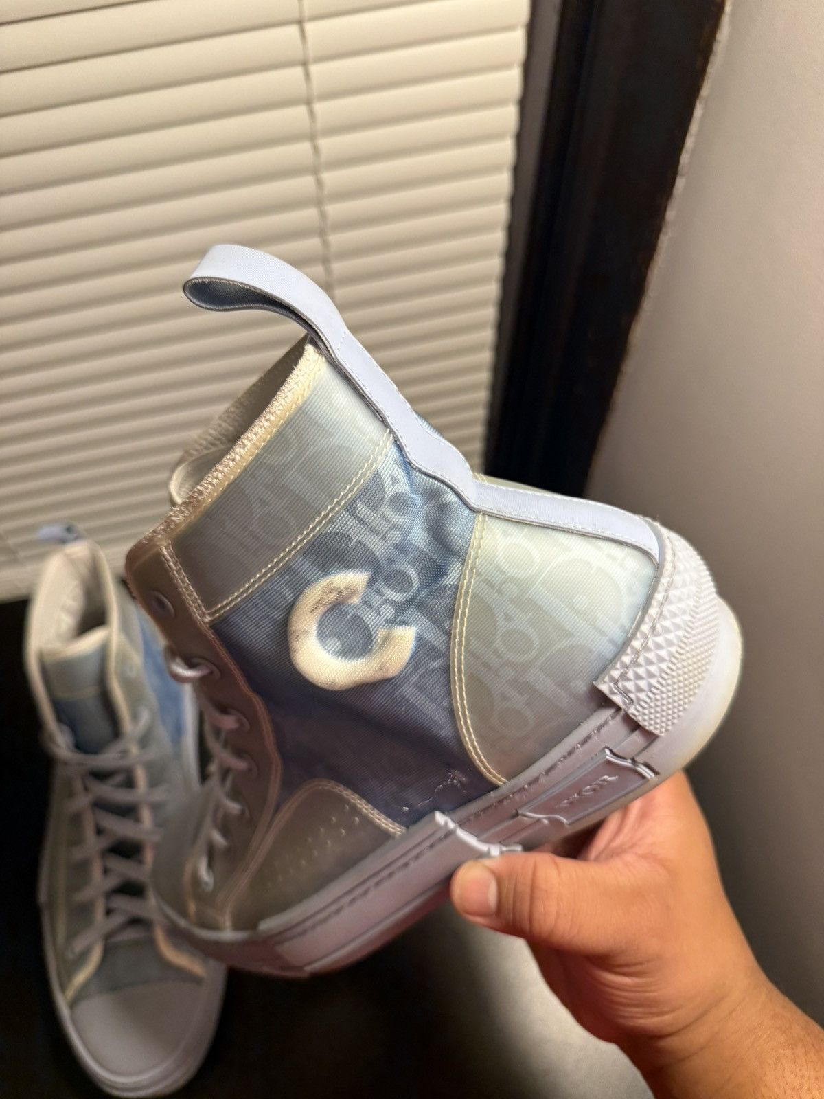 Dior Dior B23 High Top Daniel Arsham Light Blue US 11 / 44 EU Size US 11 / EU 44 - 5 Thumbnail