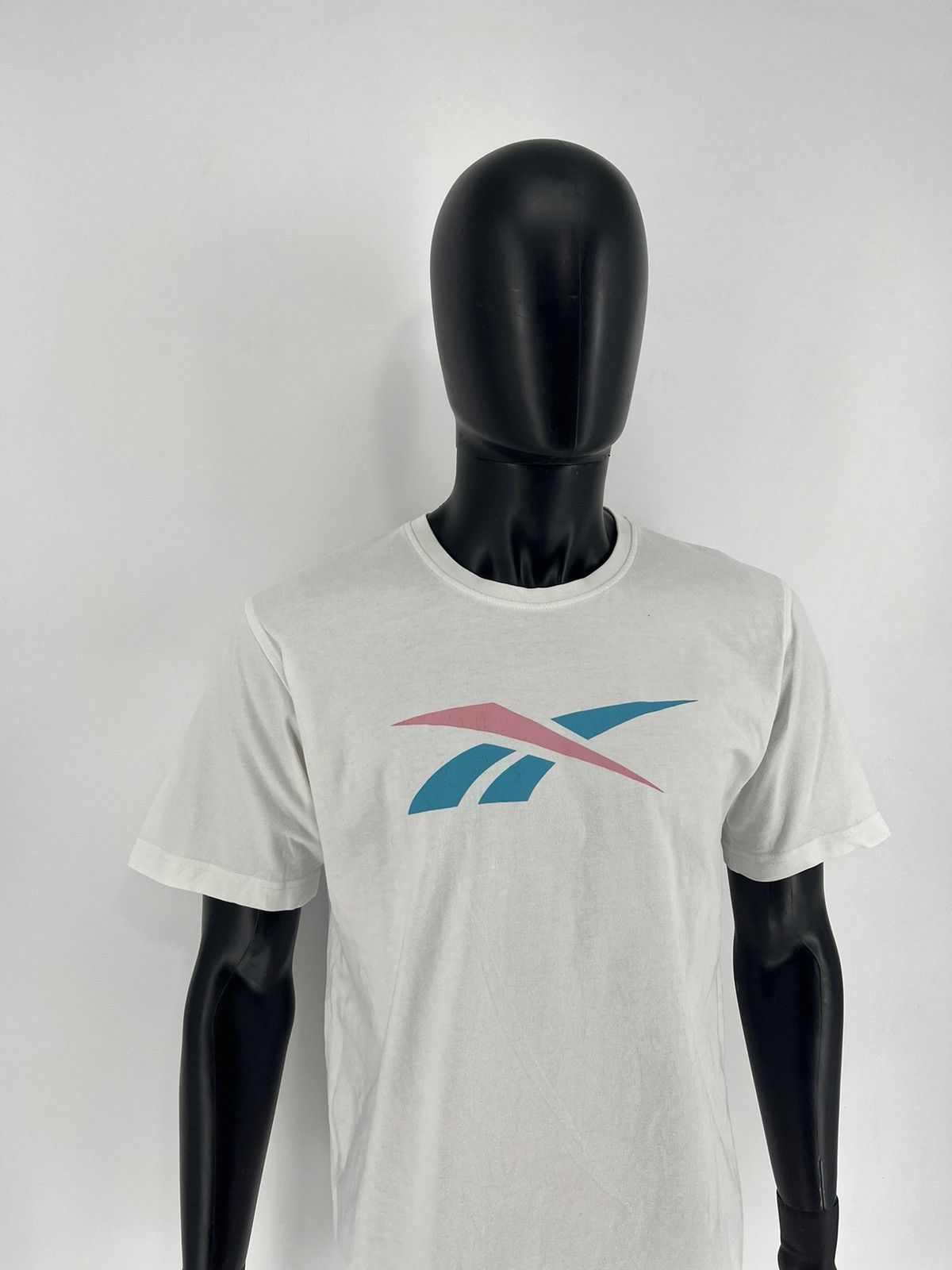 Reebok × Vintage Reebok Vintage 90s Big Logo T-Shirt Sportwear Style Size US XL / EU 56 / 4 - 3 Thumbnail