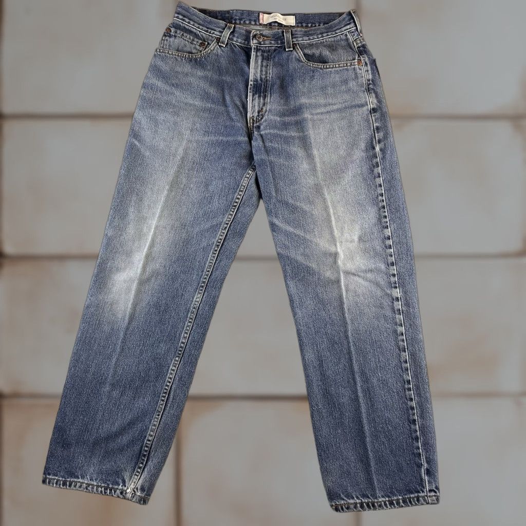 Levi's VINTAGE Levi's 550 Jeans Men 33x30 Regular Blue Cotton Denim Relaxed Tapered USA 90s Mens Jeans Size US 33 - 1 Thumbnail