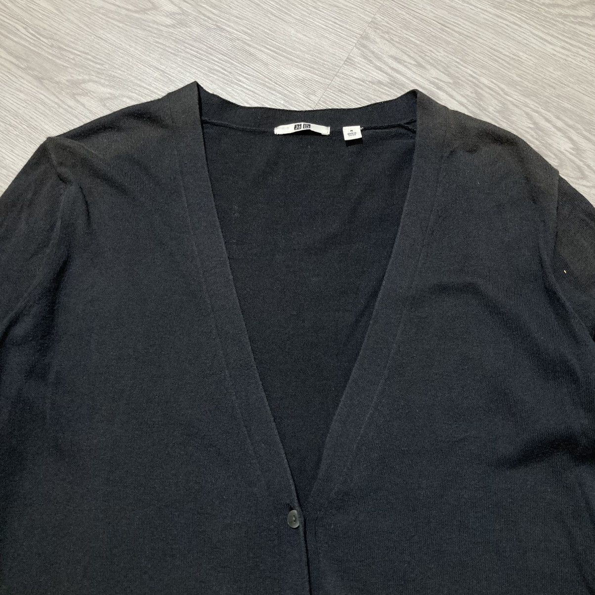 Japanese Brand 2000s Uniqlo V Neck Long Cardigan Beauty Beast Lgb Style Size US M / EU 48-50 / 2 - 3 Thumbnail