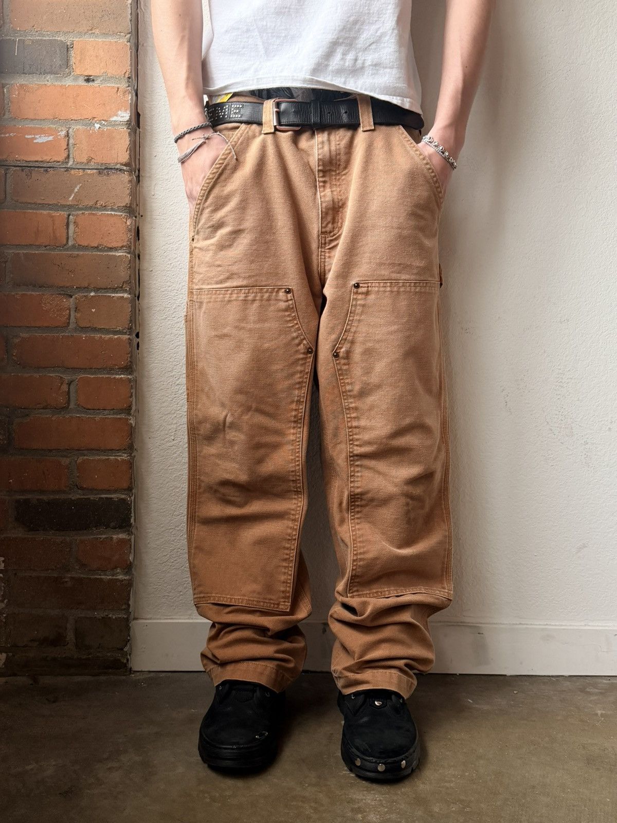 Carhartt Carhartt Thrashed And Distressed Double Knees Size US 36 / EU 52 - 1 Thumbnail