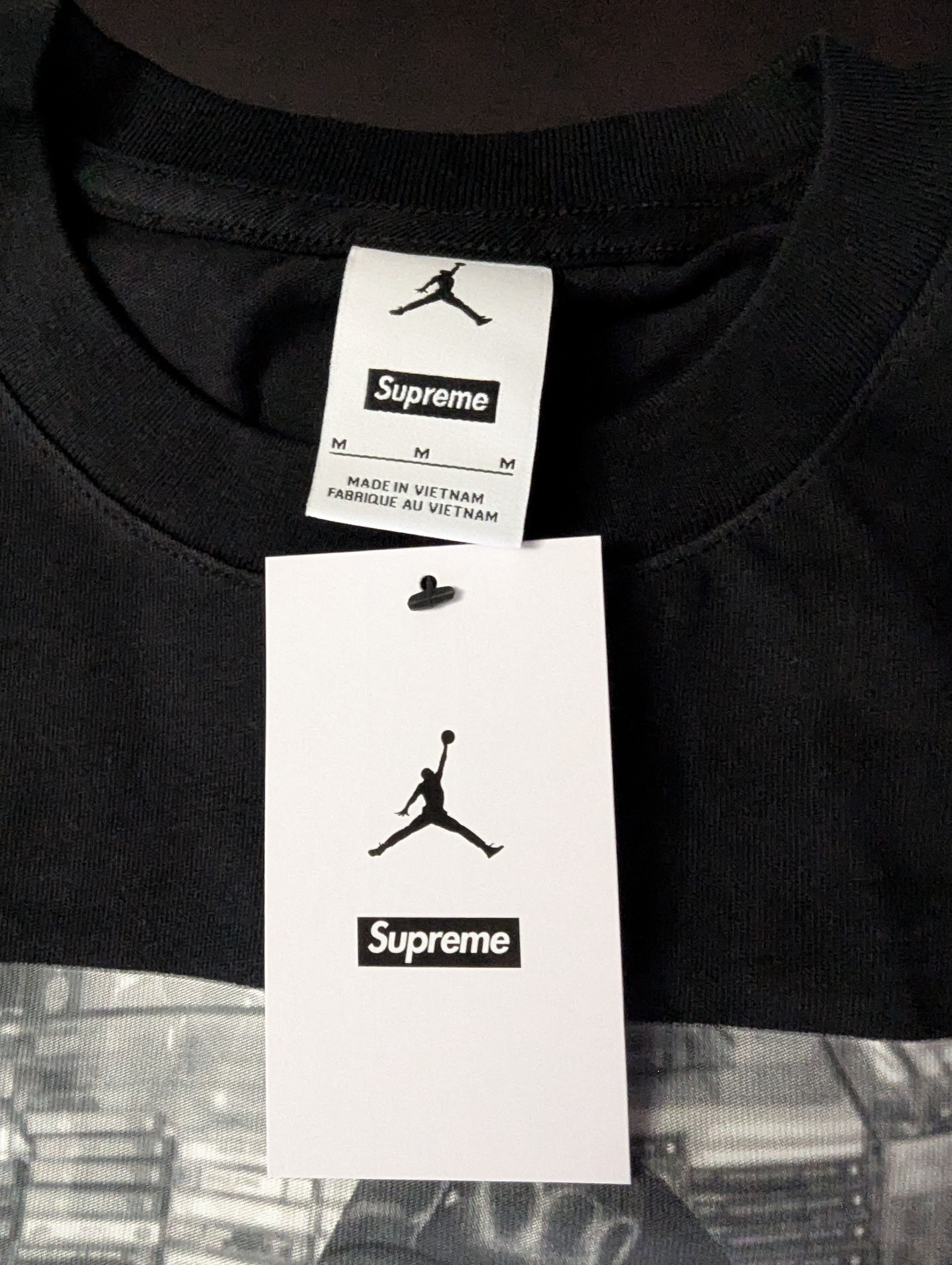 Jordan Brand Supreme Jordan Biggie tee Size US M / EU 48-50 / 2 - 8 Thumbnail