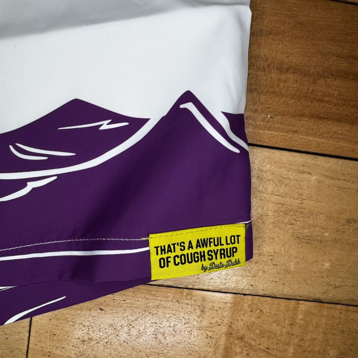 Other That's A Awful lot of Cough Syrup White Wave Shorts size 2XL Size US 44 / EU 60 - 4 Thumbnail