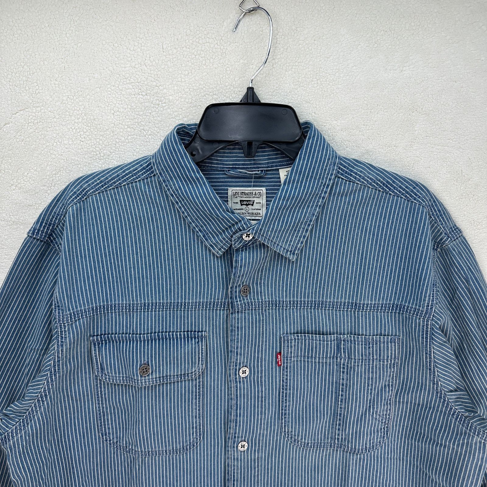 Levi's LEVI'S MEN'S XXLARGE AUBURN INDOGO STRIPE CHAMBRAY WORKER Size US XXL / EU 58 / 5 - 2 Thumbnail
