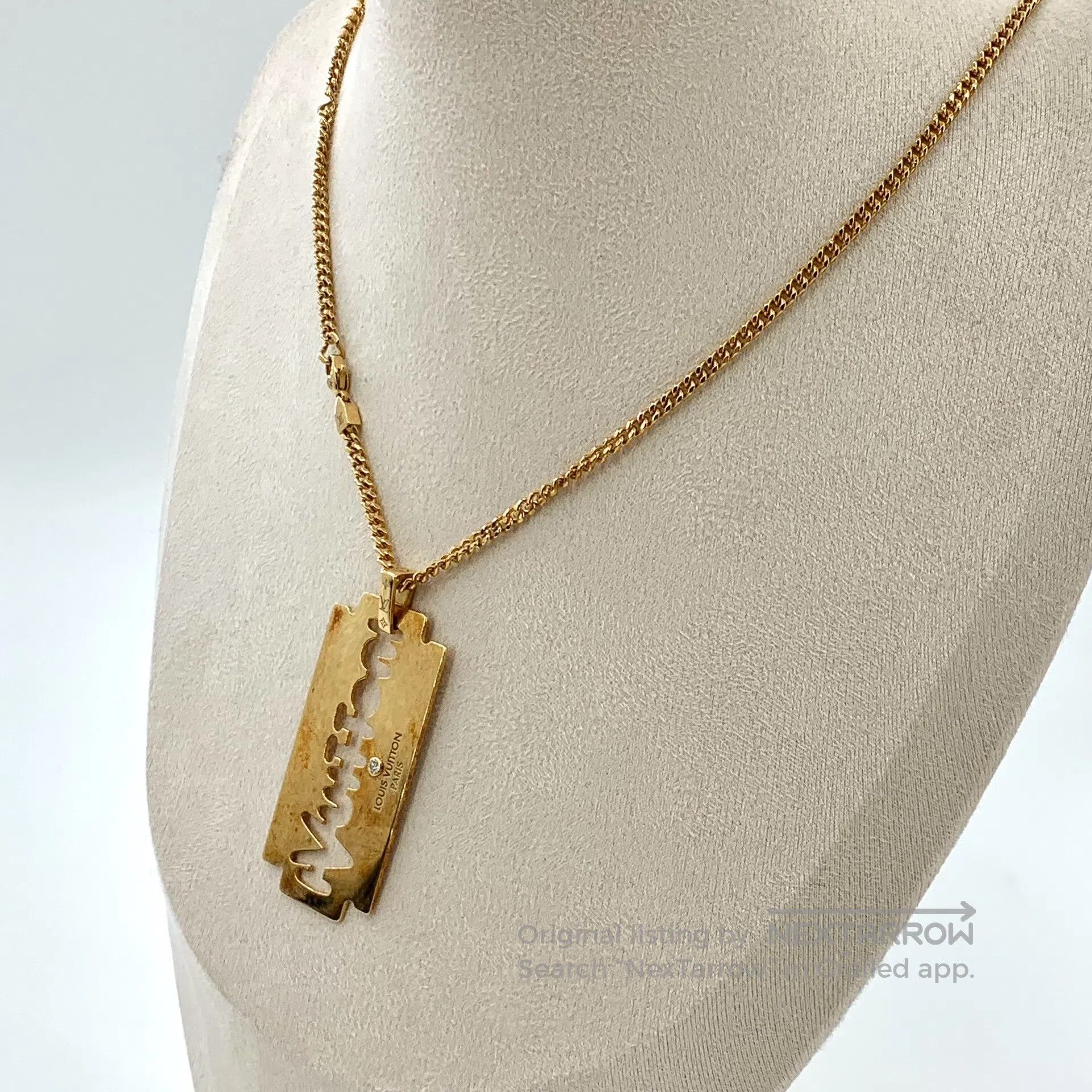Louis Vuitton Louis Vuitton Gold cut-out blade necklace| Size ONE SIZE - 5 Thumbnail