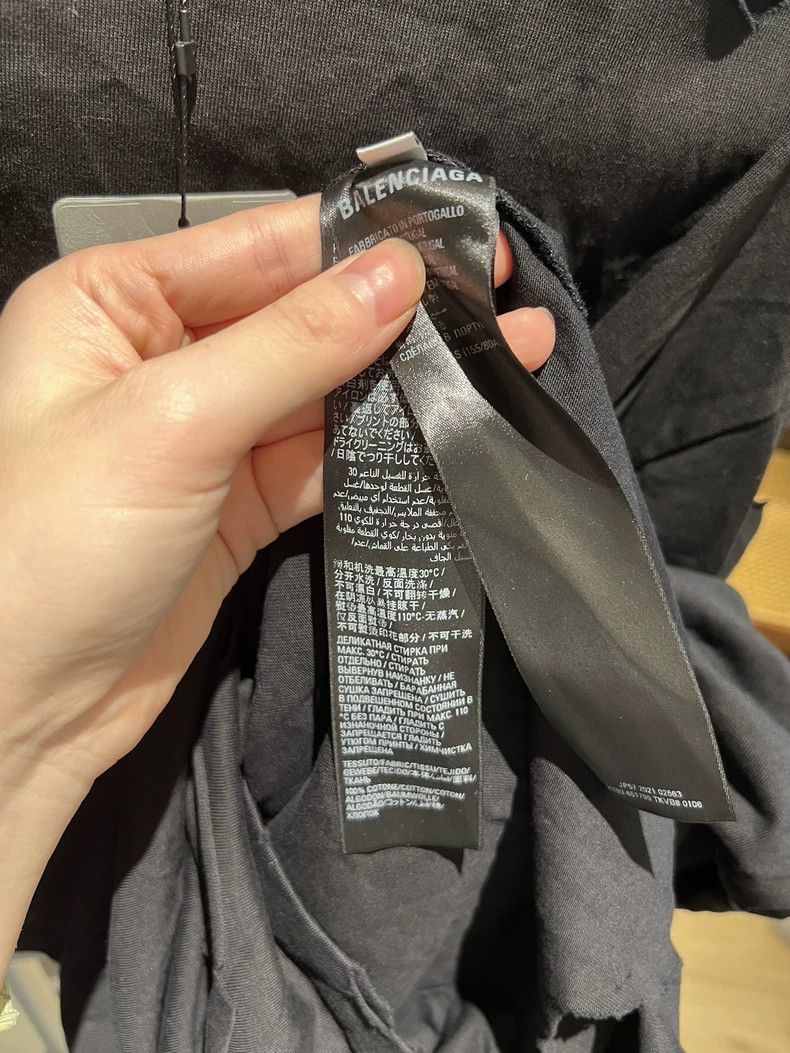 Balenciaga Balenciaga All Black Exploded Letter Short Sleeve 2022ss N Size US XS / EU 42 / 0 - 5 Thumbnail