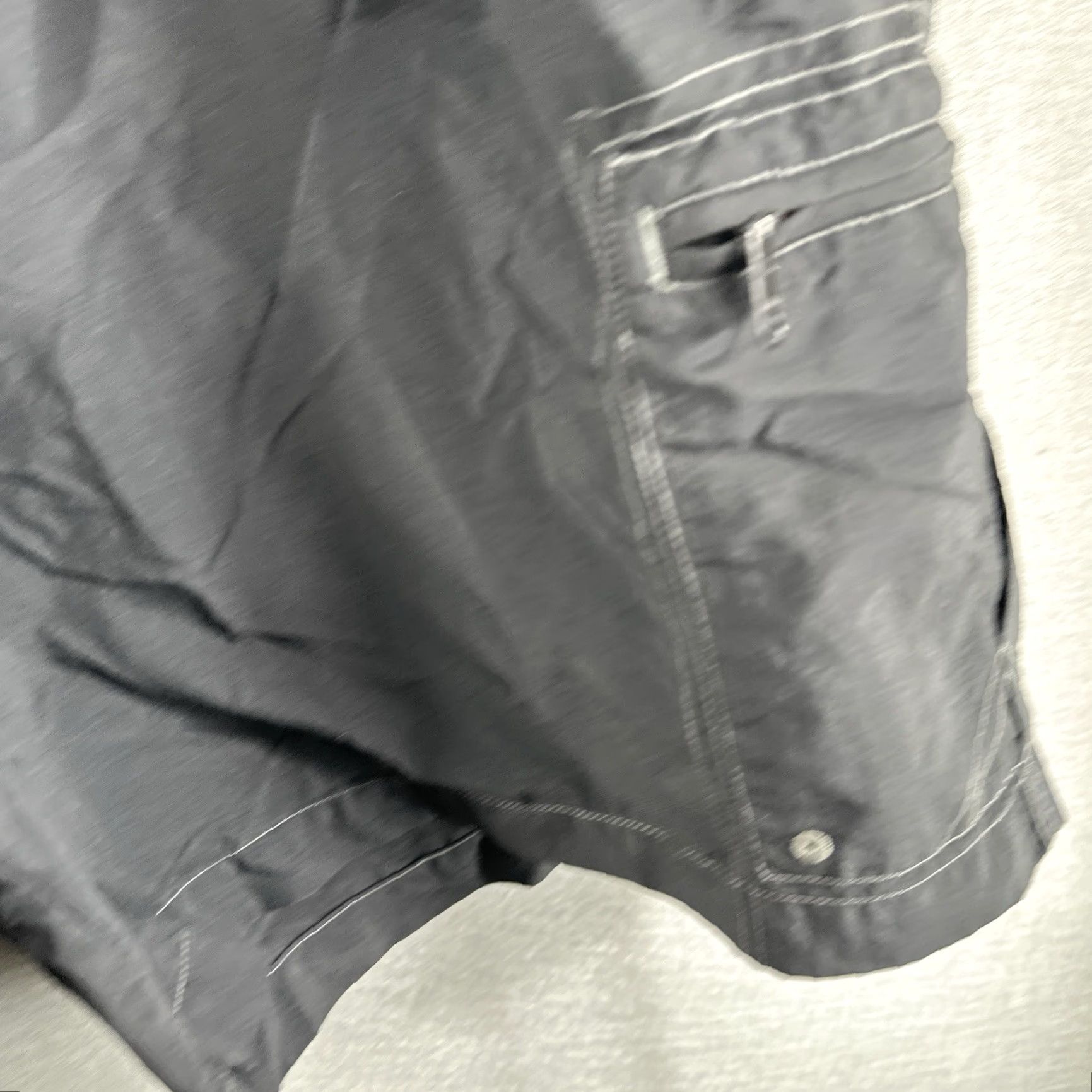 Vintage Columbia Mens XL Shorts Pull On Outdoor Cargo Pocket Black Lightweight Polyester Inseam 9in Classic Fit Size US 36 / EU 52 - 6 Thumbnail