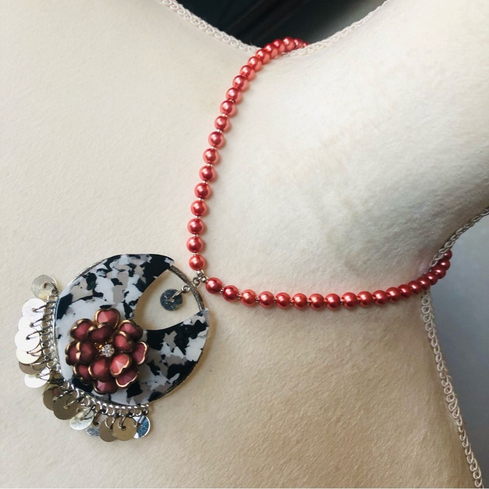 Handcrafted repurpose floral marble Pearl necklace