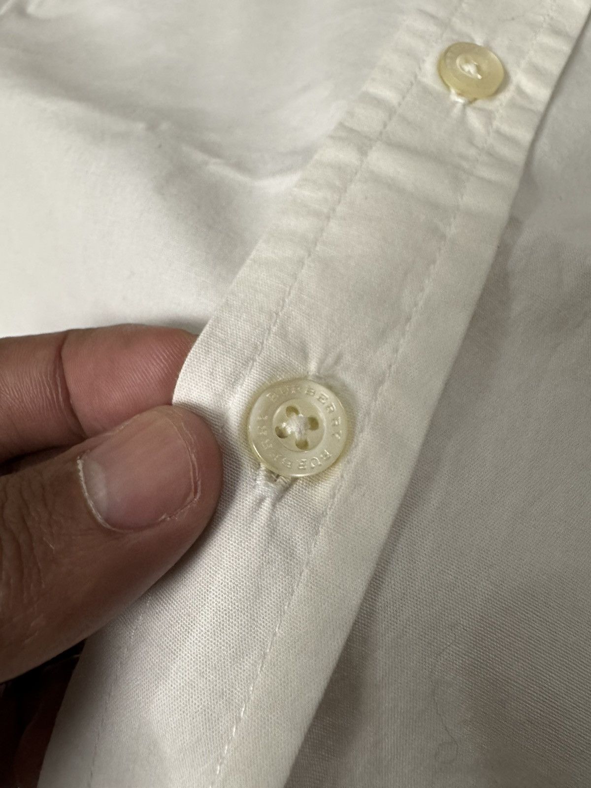 Burberry BURBERRY BRIT SHIRT WHITE LONGSLEEVE BUTTON NOVA CHECK CUFF Size US S / EU 44-46 / 1 - 4 Thumbnail