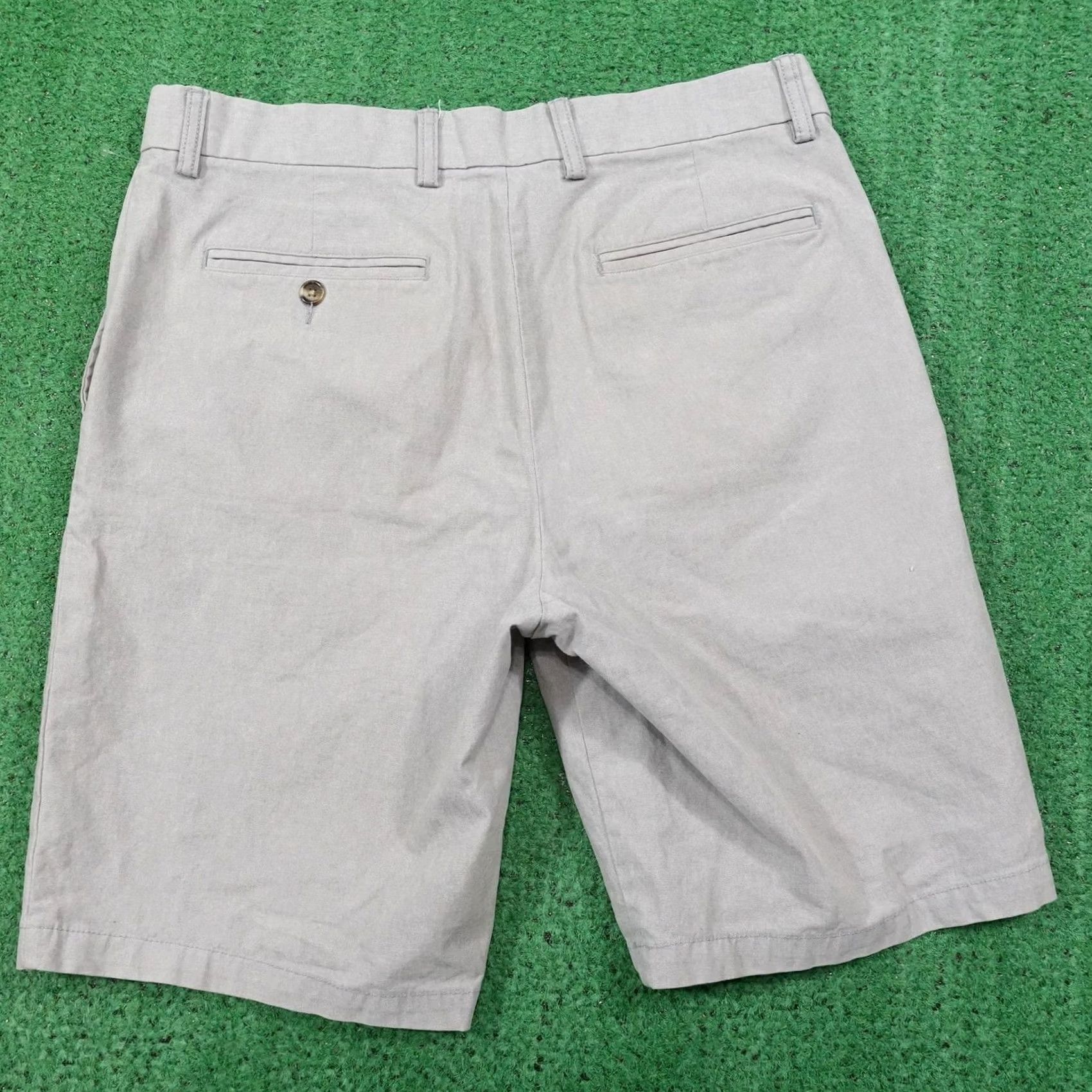 Old Navy Old Navy Shorts Mens 33 Gray Chino Cotton Spandex Ultimate Slim Built-In Flex Casual Summer Size US 33 - 3 Thumbnail