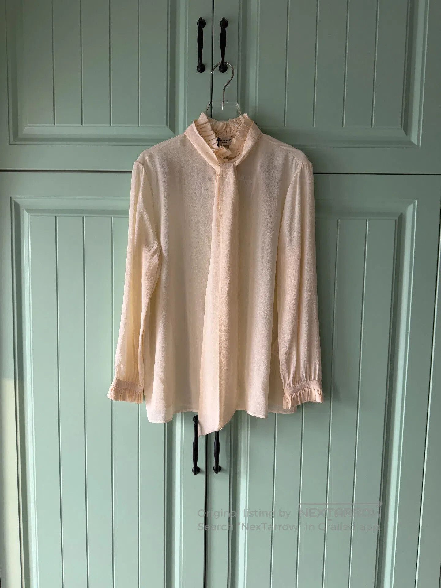 Yves Saint Laurent YSL Ivory Silk Ruffle Detail Shirt. Size S / US 4 / IT 40 - 1 Thumbnail
