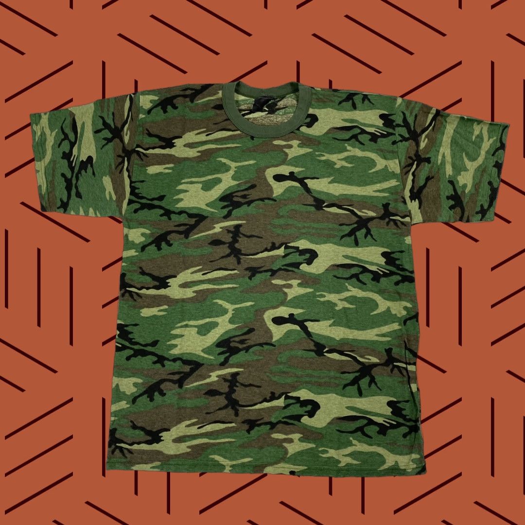 Vintage VINTAGE 1980s UNISEX XL CAMO T-SHIRT WOODLAND SKATE PUNK GRUNGE Army Print Size US XL / EU 56 / 4 - 1 Thumbnail