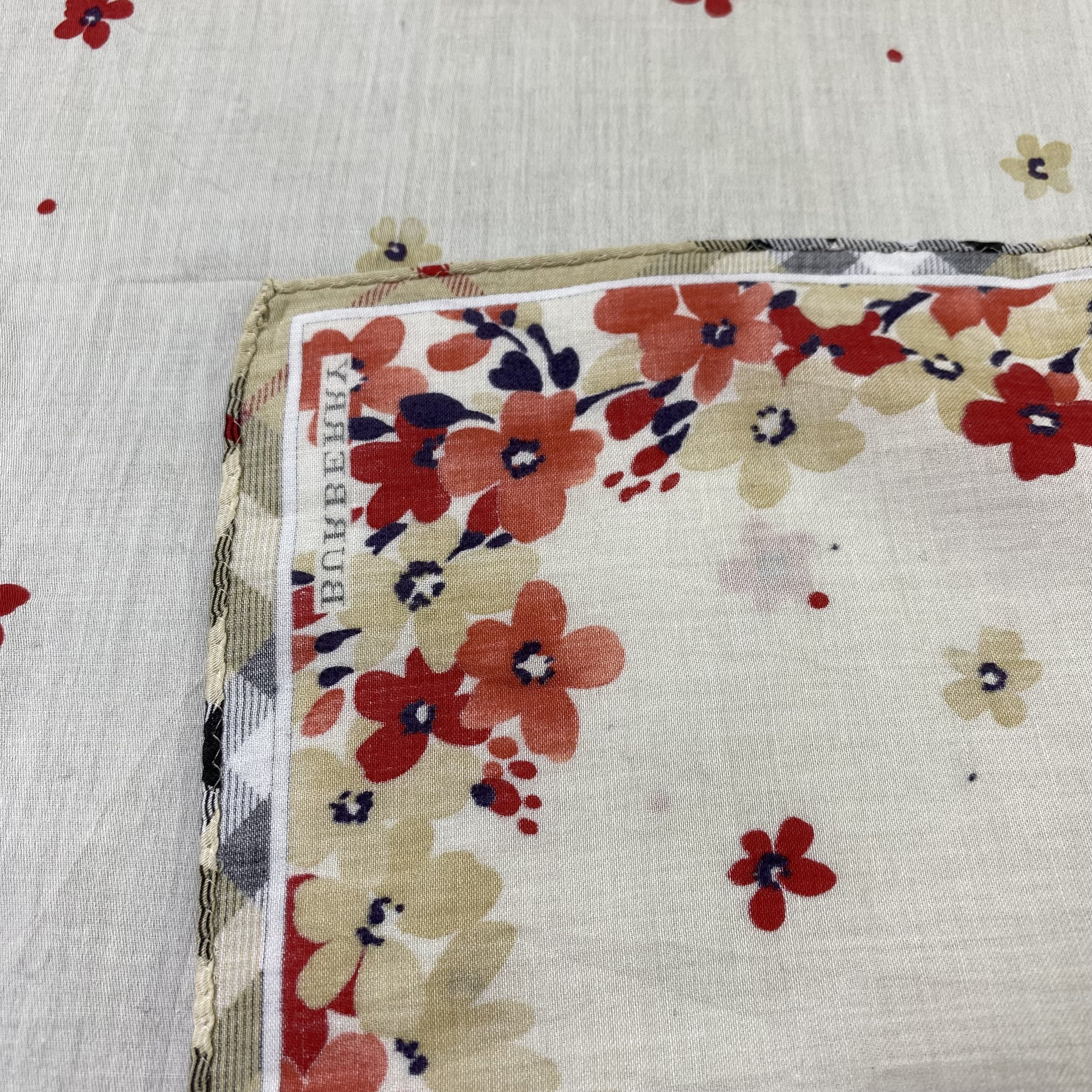 Burberry Burberry Handkerchief / Bandana / Neckerchief-B2353 Size ONE SIZE - 6 Thumbnail