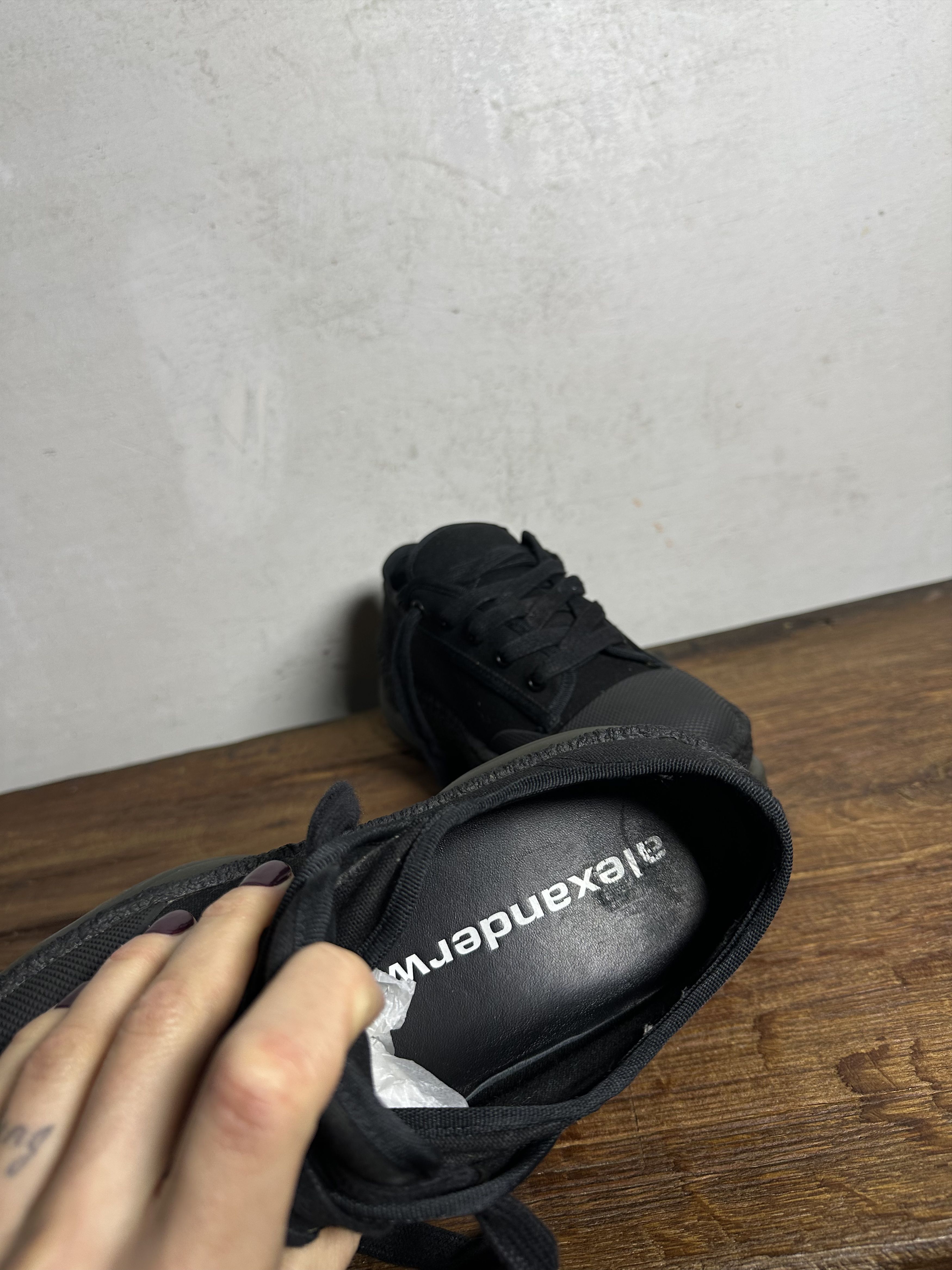 Alexander Wang Alexander Wang A1 Low Top Sneaker Canvas Size US 8 / IT 38 - 12 Thumbnail