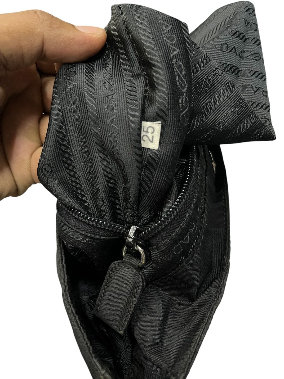 Prada Vintage Prada Black Tessuto Chainlink Shoulder Bag Size ONE SIZE - 8 Thumbnail