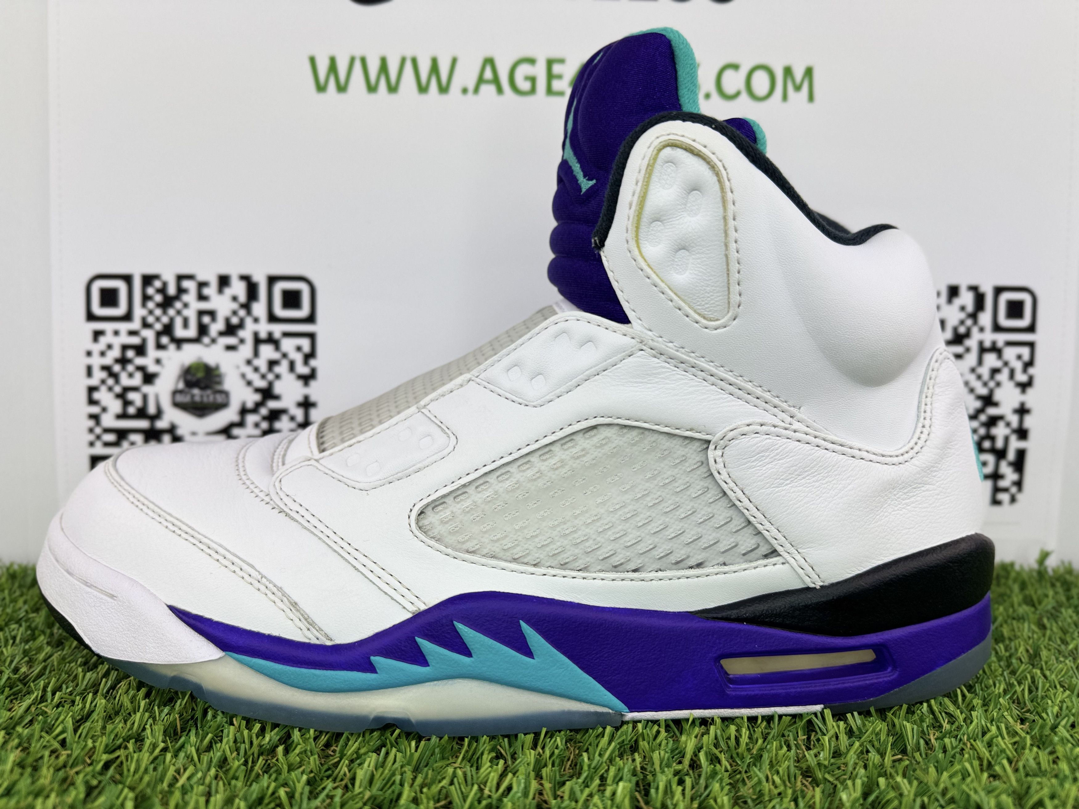 Jordan Brand Air Jordan 5 Retro “Grape Fresh Prince” (2018) Size US 12 / EU 45 - 7 Thumbnail