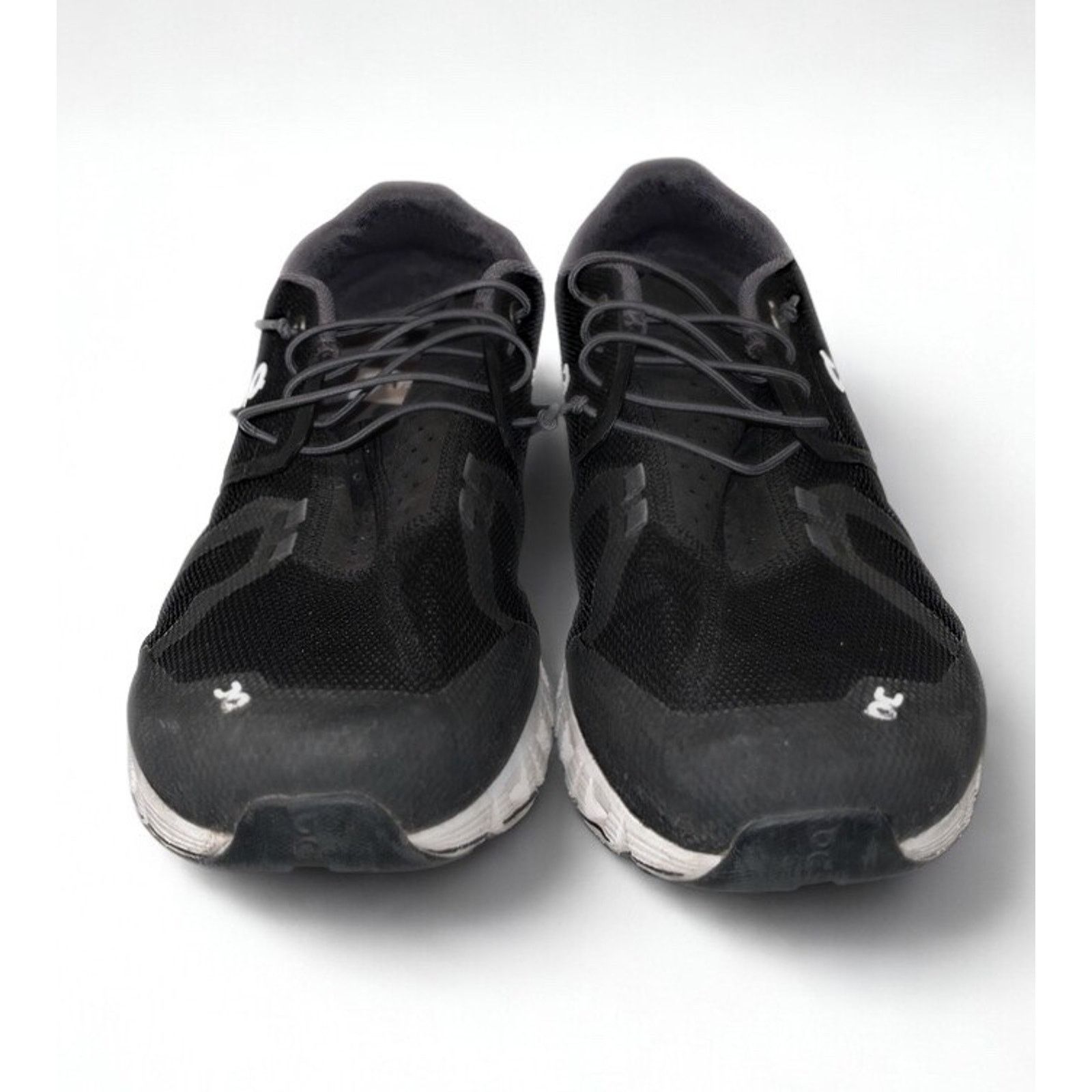 On On Cloud 5 Running Shoes Men’s 11.5 Black White Sneakers EUC Size US 11.5 / EU 44-45 - 7 Thumbnail