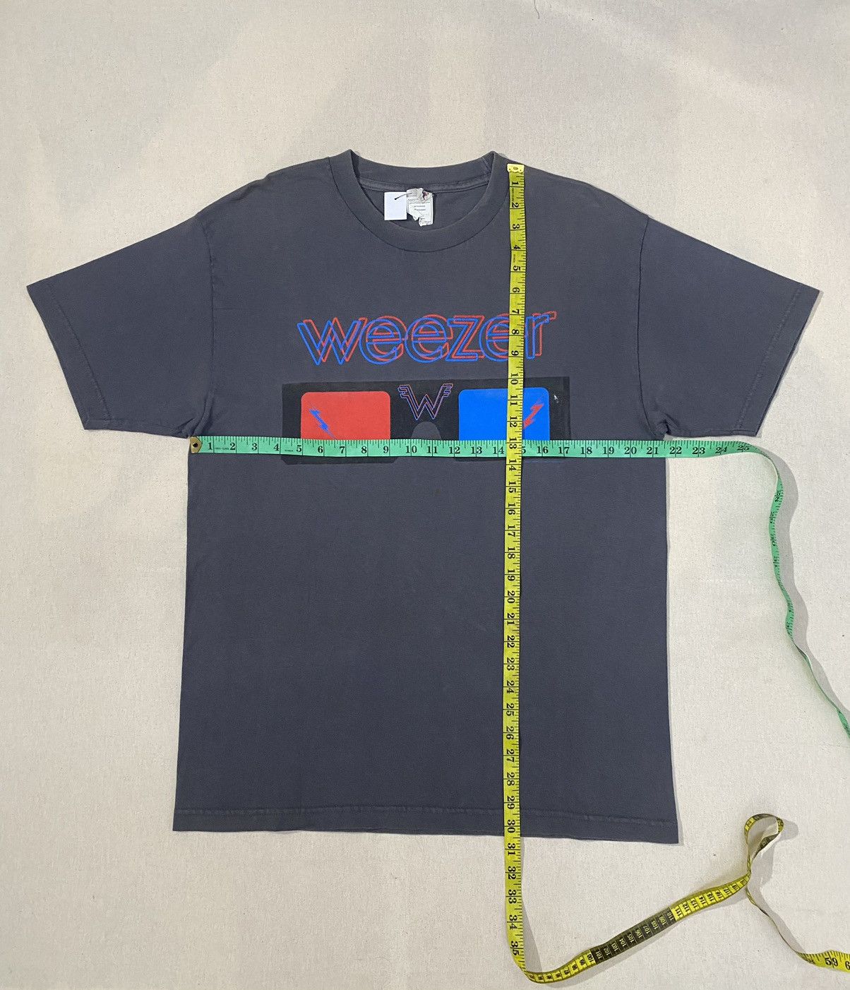 Vintage Vintage weezer band tees Size US L / EU 52-54 / 3 - 6 Thumbnail