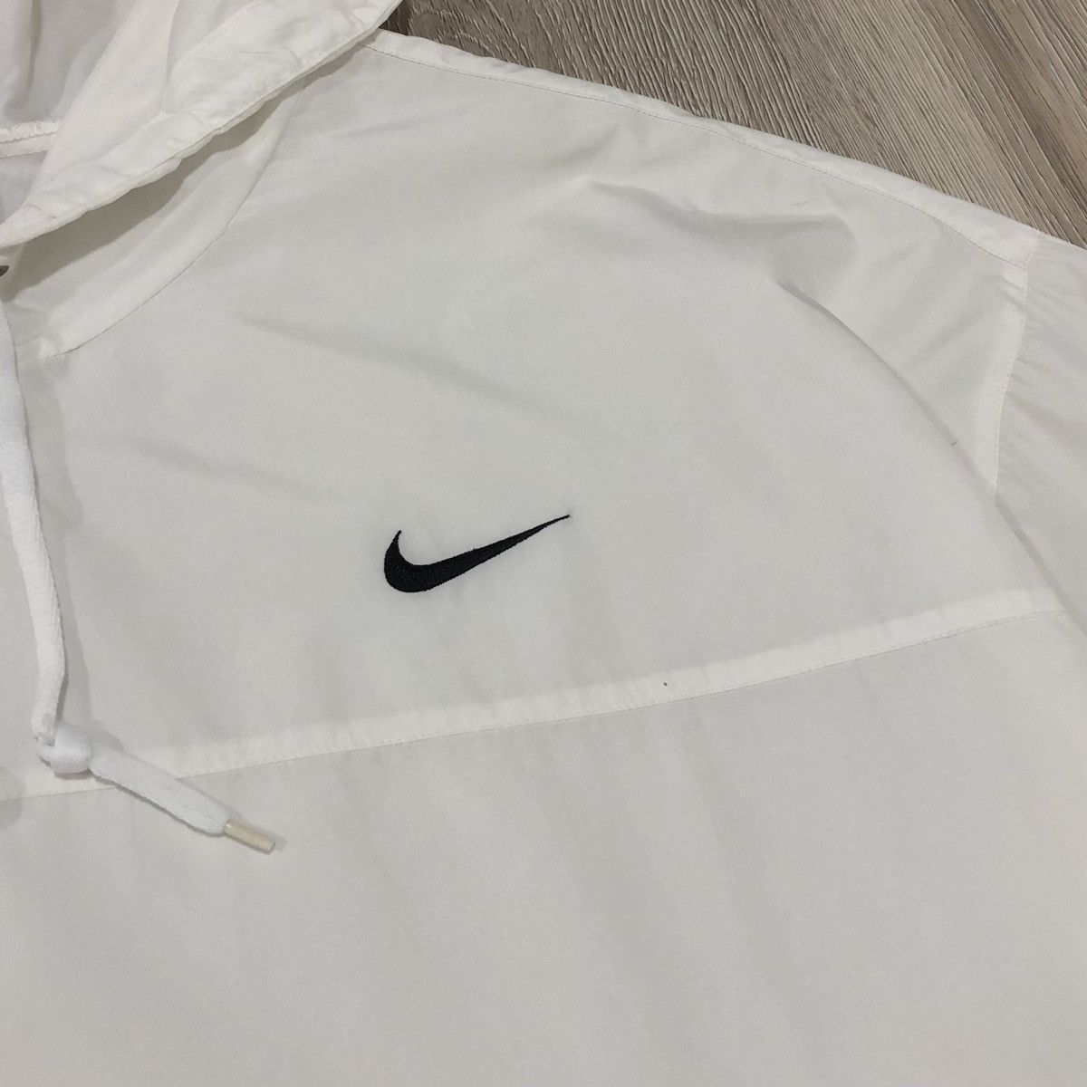Nike Vintage Nike Pullover White Plain Windbreaker Nylon Jacket Size US XL / EU 56 / 4 - 2 Thumbnail