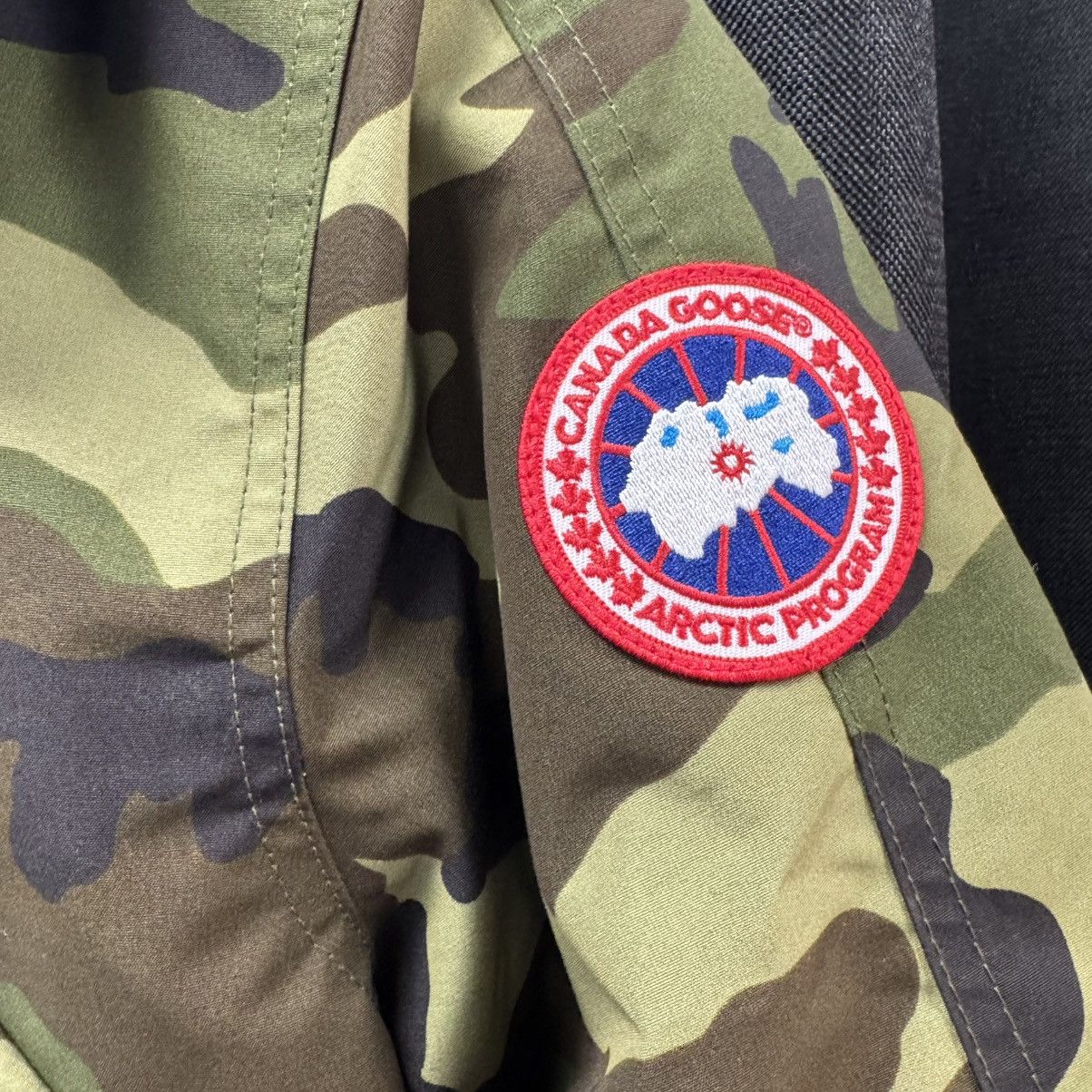 Canada Goose Bromley Bomber Jacket Classic Camo