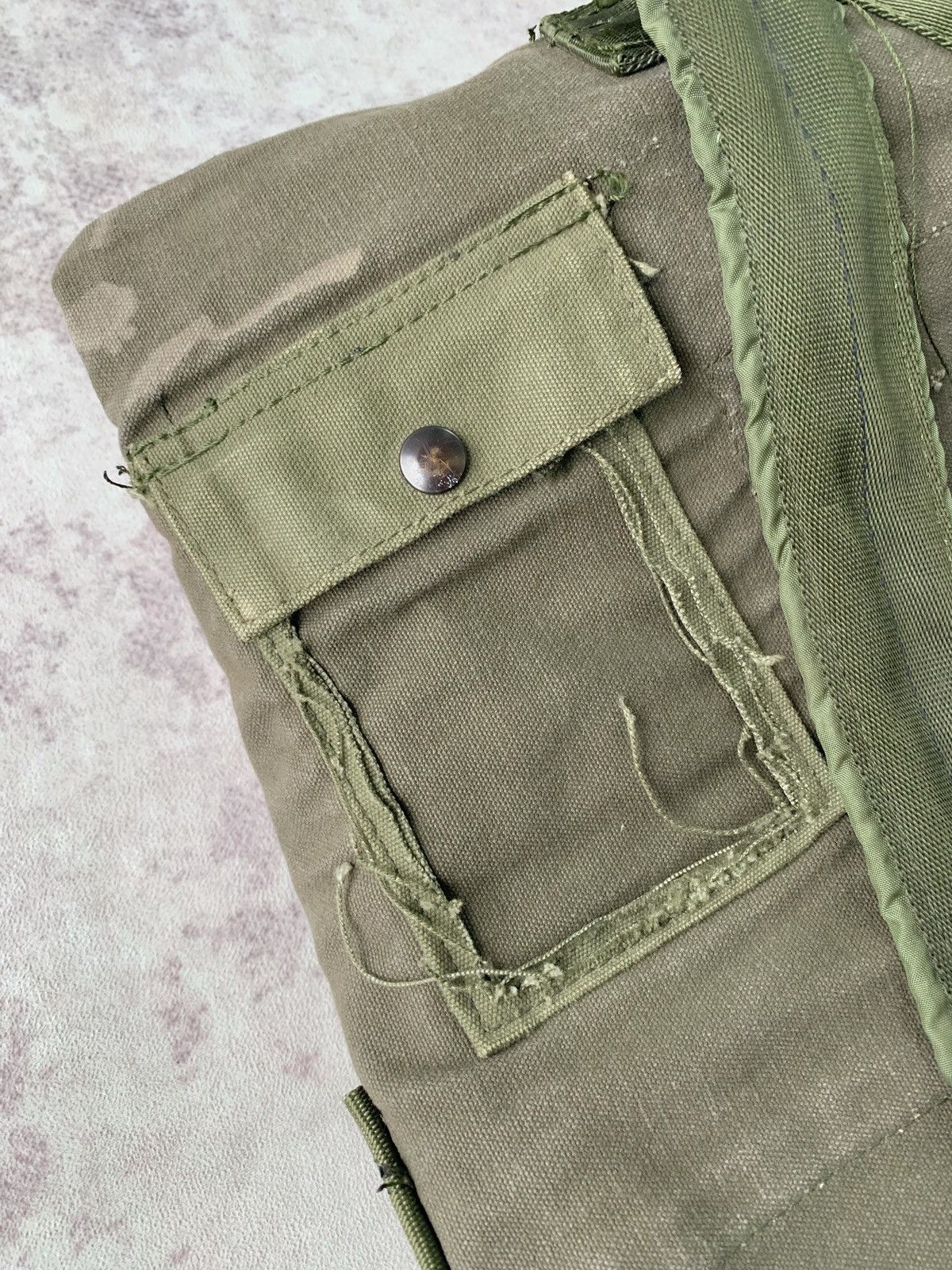 Vintage 1960s Sun Faded Distressed US Army Canvas Backpack Duffle Size ONE SIZE - 6 Thumbnail