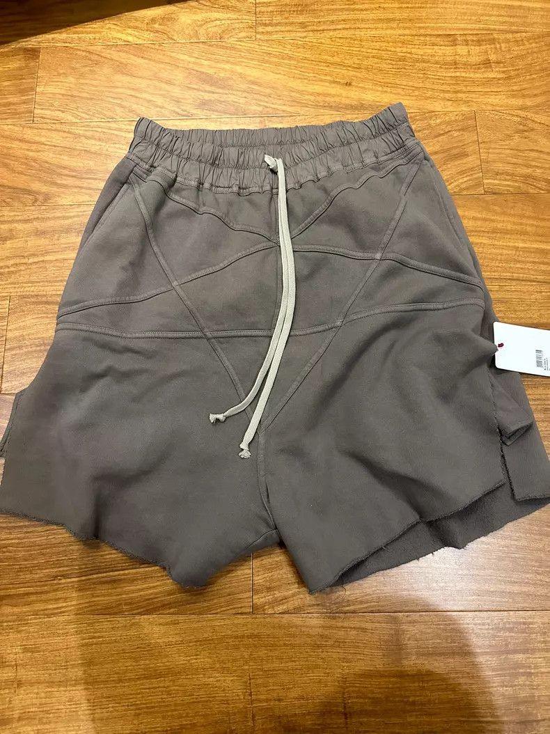 Rick Owens Rick owens Pentagram shorts 21fw dust color Size US 32 / EU 48 - 1 Thumbnail