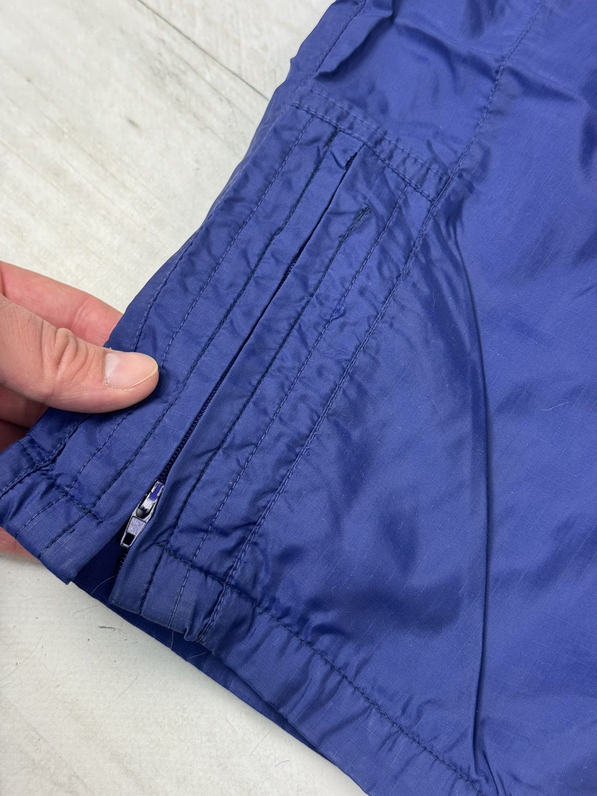 Nike Vintage Nike Nylon Pants Track 90s y2k Swoosh Size US 36 / EU 52 - 16 Thumbnail