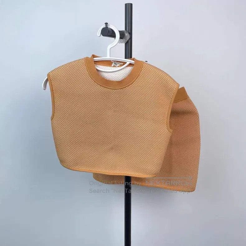 Hermes Hermes Knit Skirt, Yellow, Orange Sleeveless Knit Vest Top Size XS / US 0-2 / IT 36-38 - 1 Thumbnail