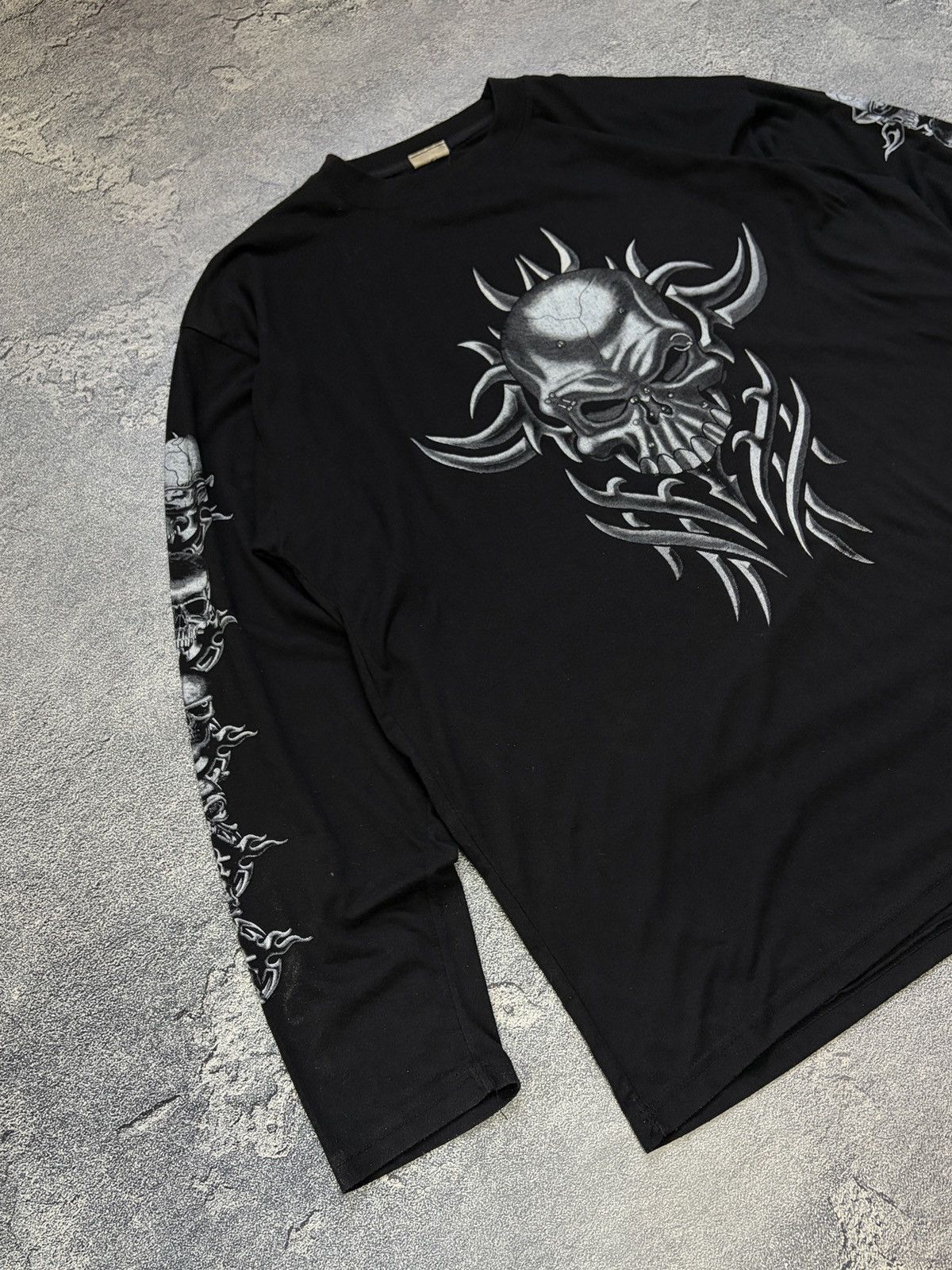 Vintage Vintage Skull Tribal Gothic Long Sleeve Graphic T-Shirt XL Size US XL / EU 56 / 4 - 5 Thumbnail