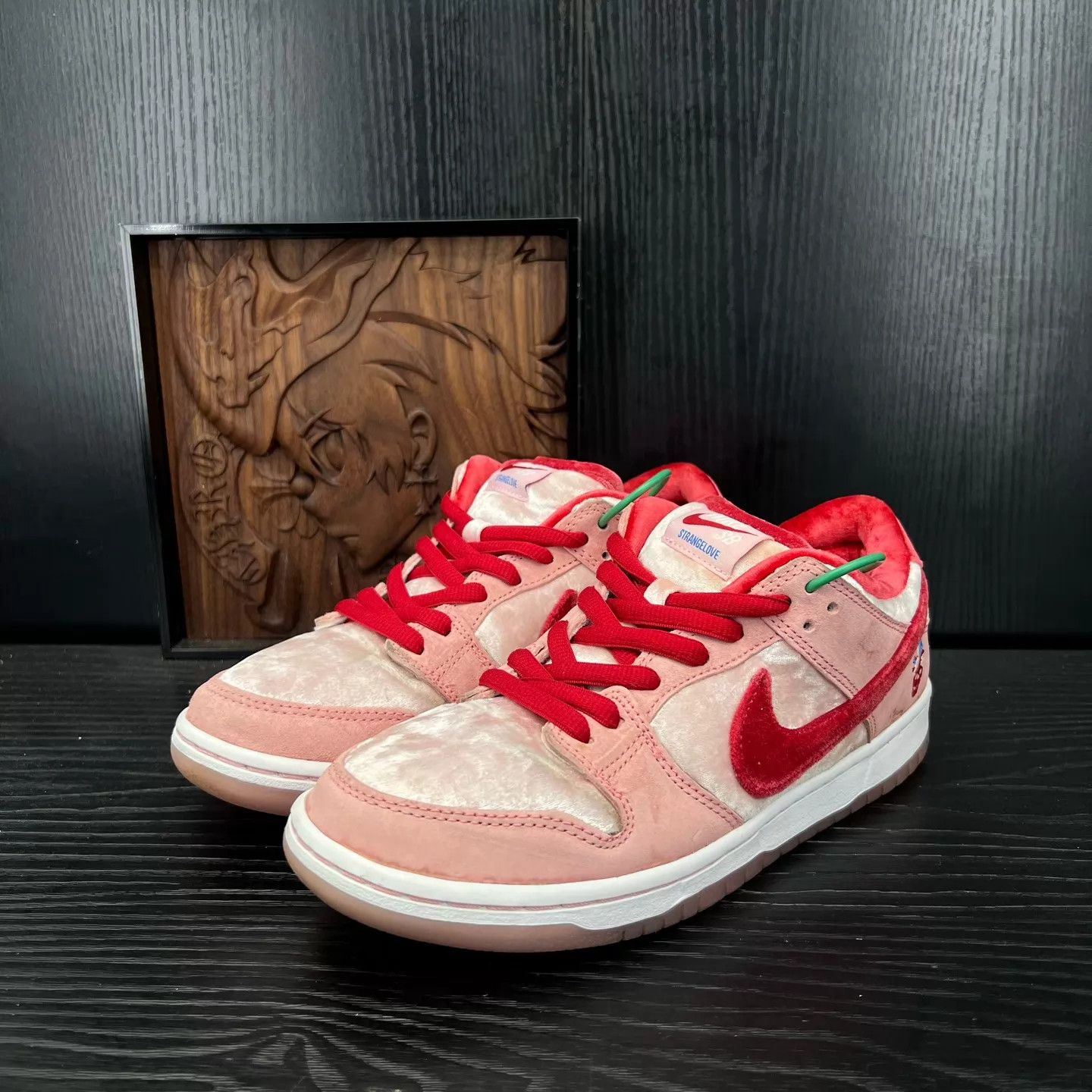 Nike Nike Dunk SB V-Day 40.5 New OG Box & Accs Size US 7.5 / EU 40-41 - 1 Thumbnail