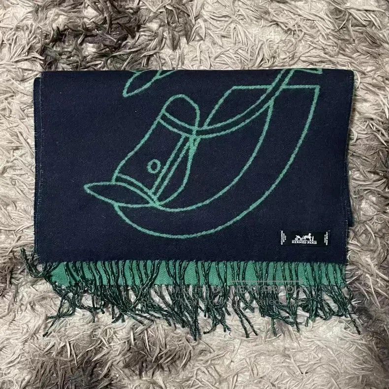 Hermes Hermes 100% Cashmere Size ONE SIZE - 1 Thumbnail