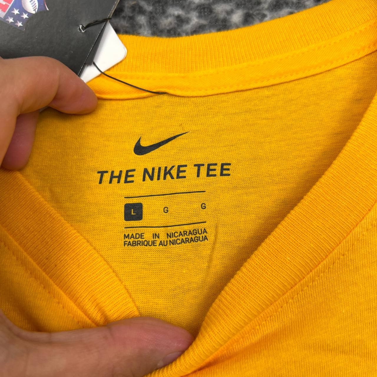 Nike Nike Shirt Men Large Yellow Kansas City Chiefs Short Sleeve Size US L / EU 52-54 / 3 - 3 Thumbnail