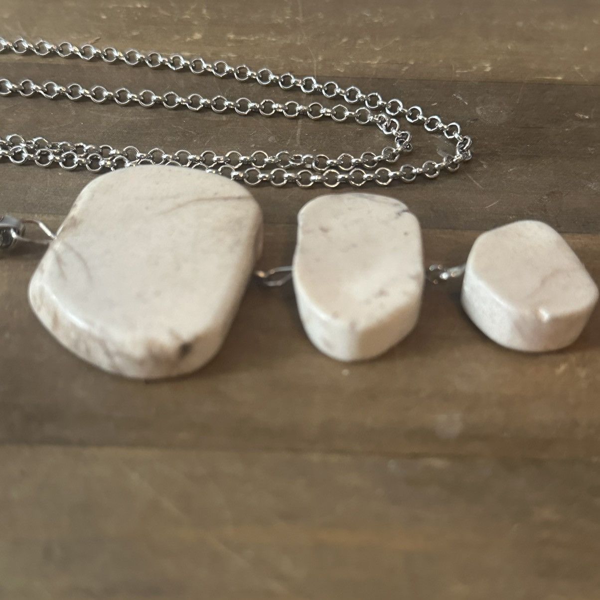 Other Silver tone natural dangling stones pendant necklace Size ONE SIZE - 4 Thumbnail