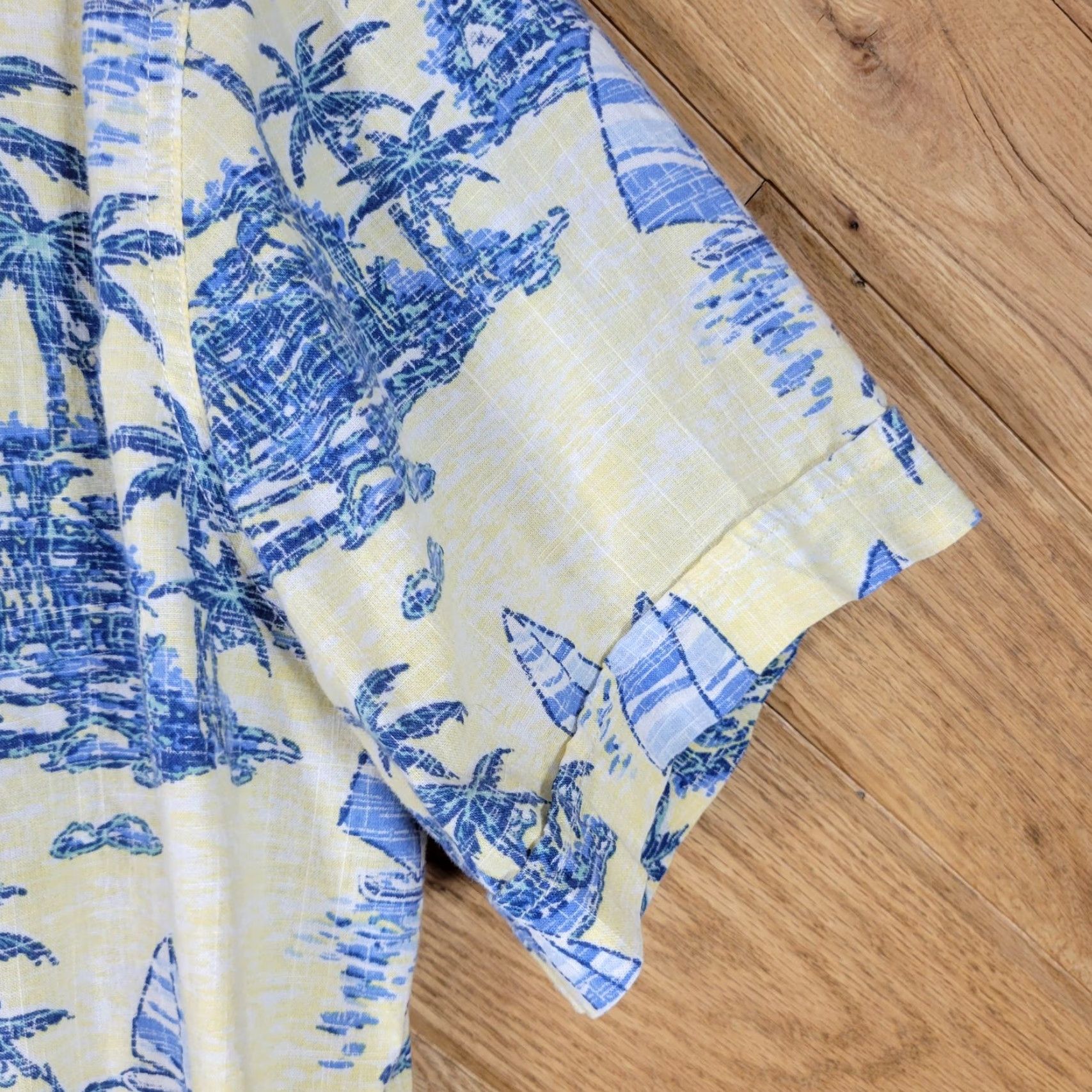 Izod VINTAGE Izod Saltwater Mens XL Hawaiian Shirt Blue & Yellow Sailboat Print Relaxed Size US XL / EU 56 / 4 - 3 Thumbnail