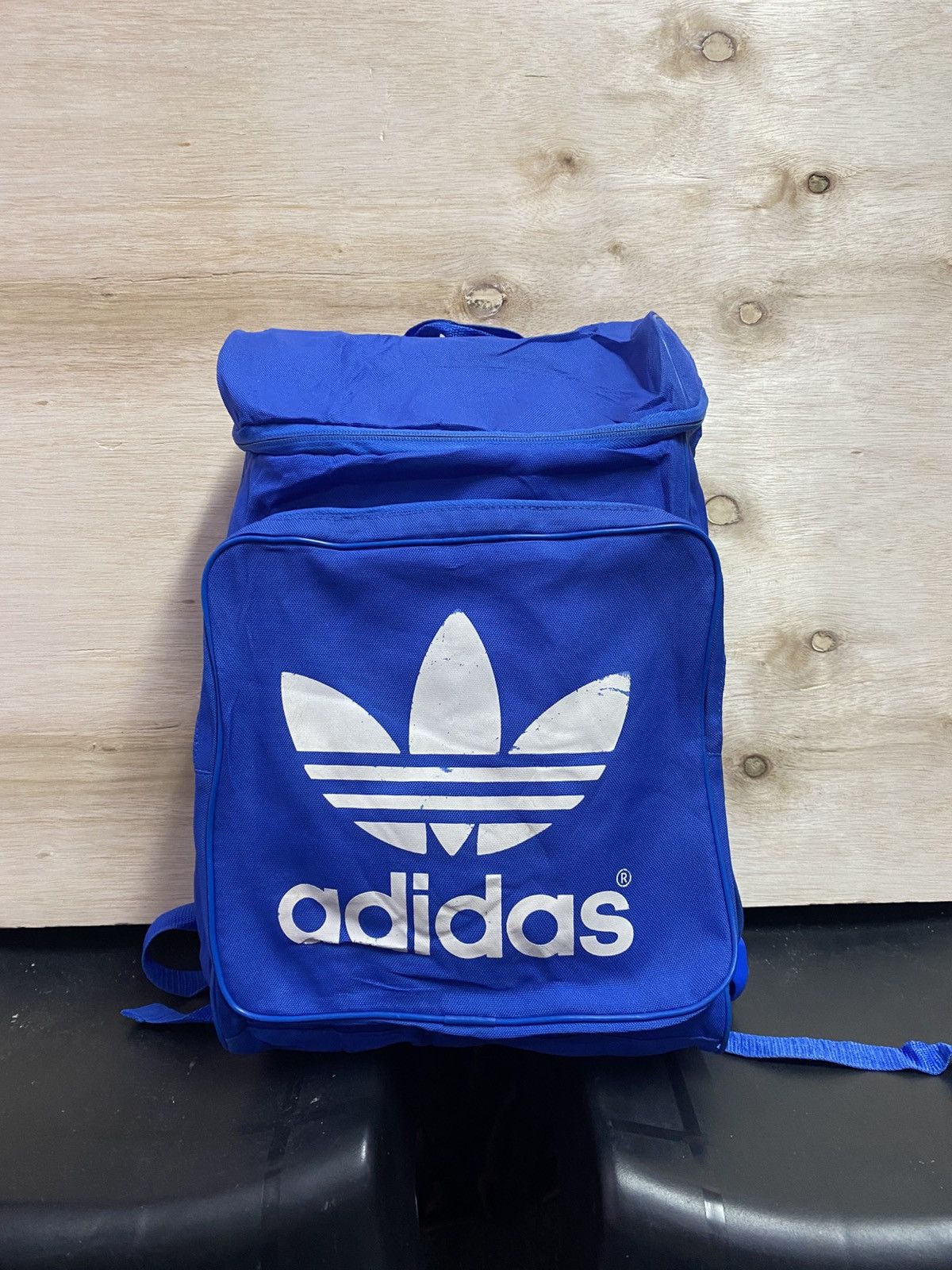 Adidas Adidas Originals Classic Trefoil backpack in blue. Size ONE SIZE - 1 Thumbnail