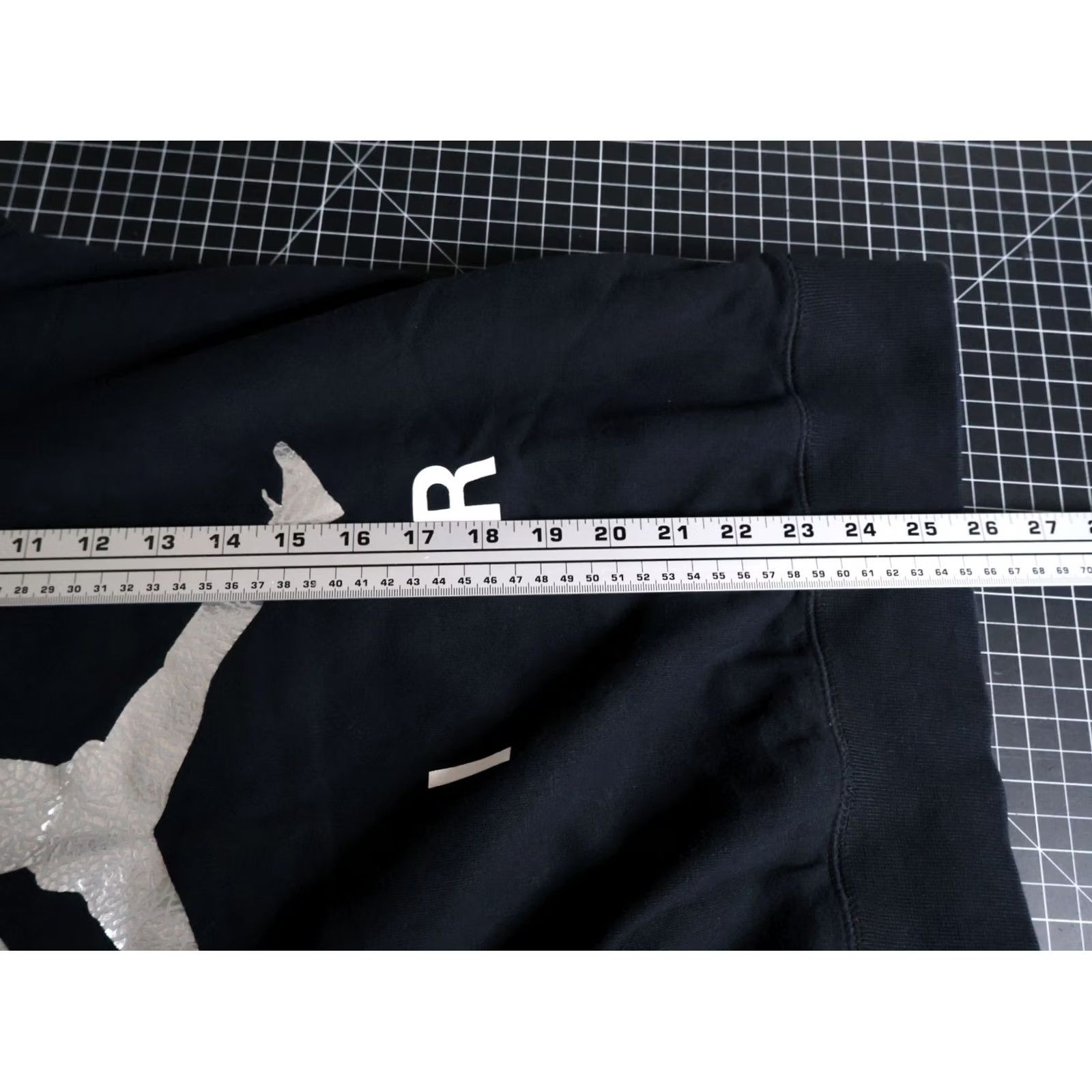 Jordan Brand Jordan Sweatshirt Men's Medium Black 90s Graphic Jumpman Nike Crewneck Pullover Size US M / EU 48-50 / 2 - 6 Thumbnail