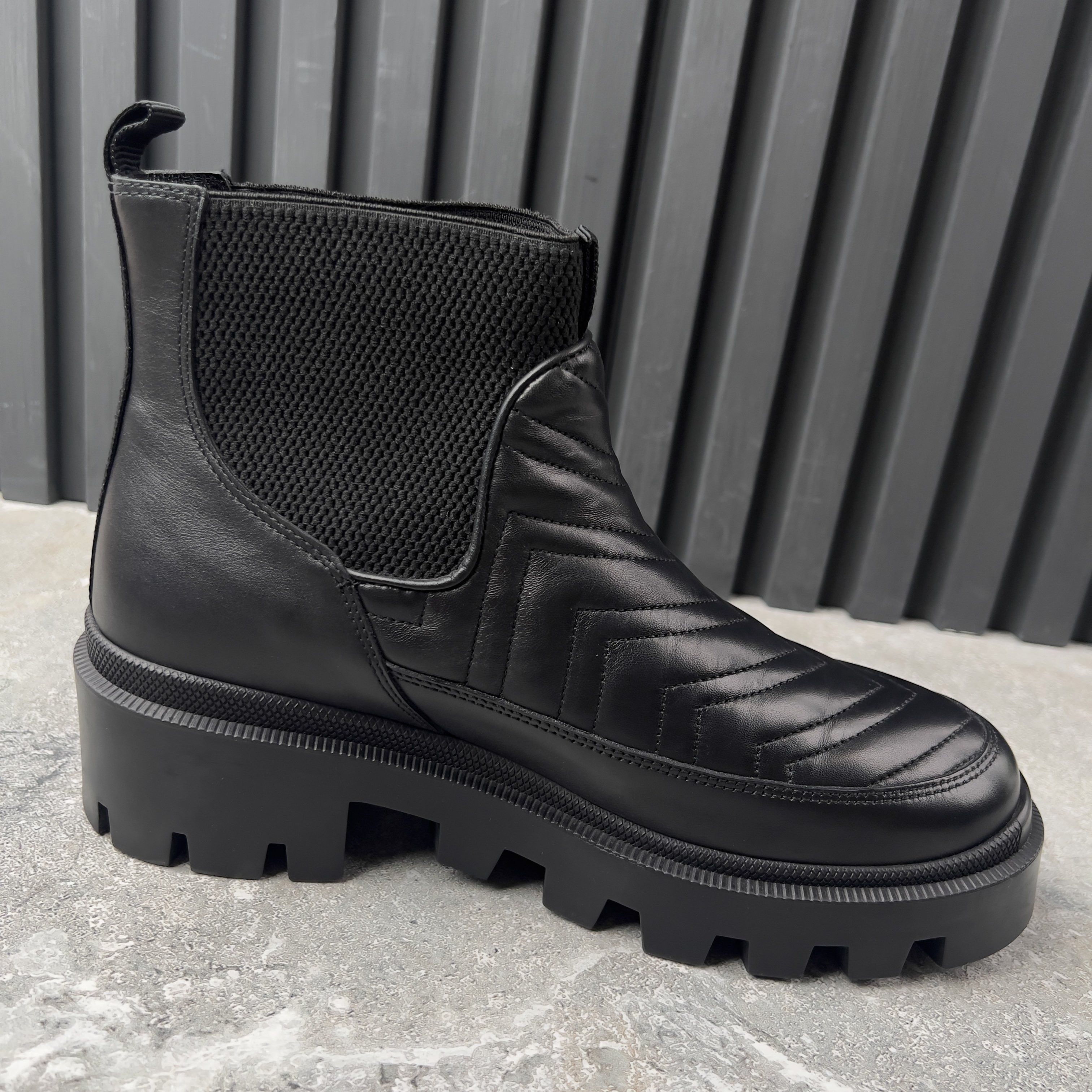 Gucci GG Matelasse Chelsea Boots Booties Leather Size US 9 / IT 39 - 8 Thumbnail
