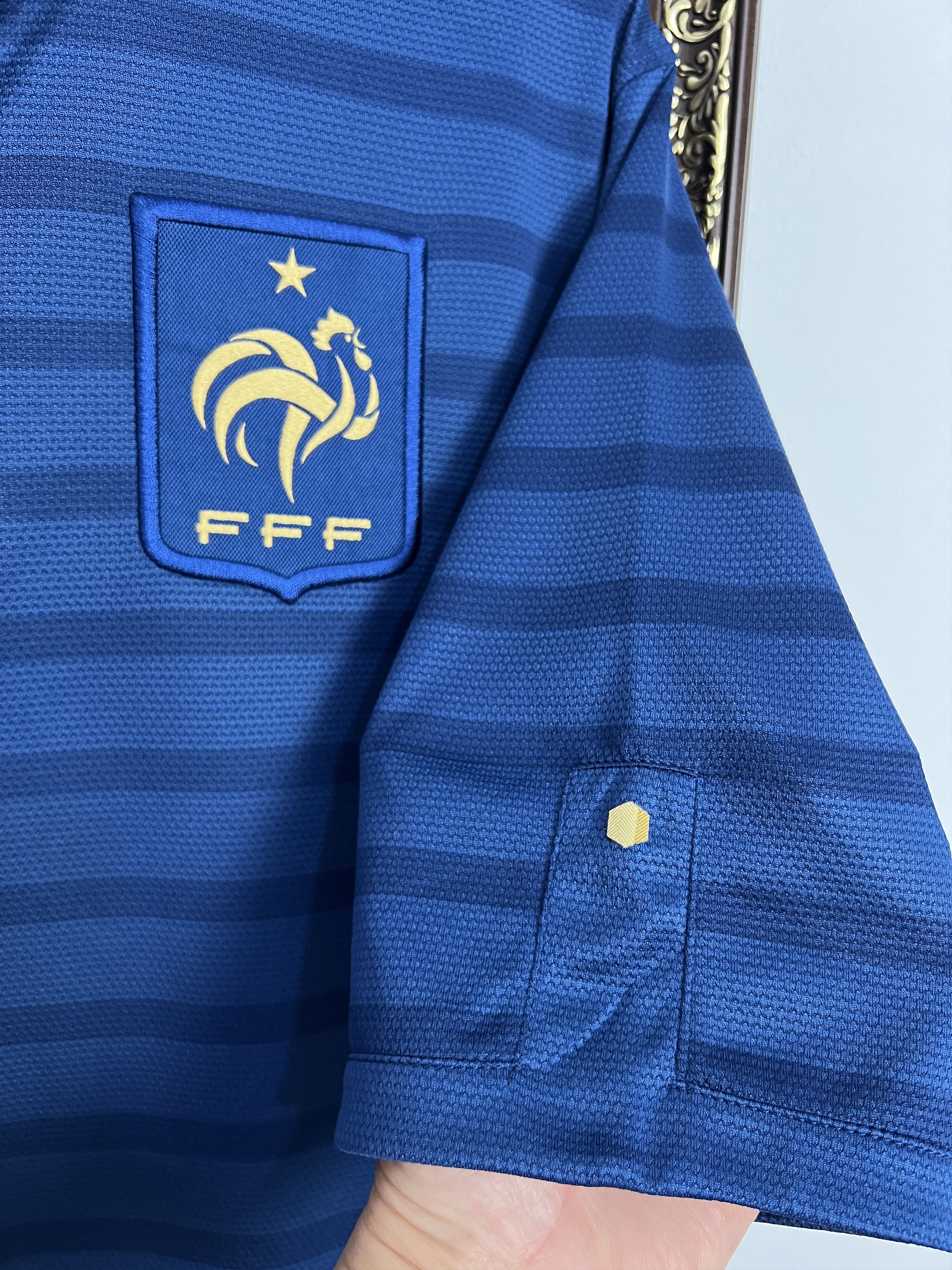 Nike France Home football shirt 2012 Soccer Nike Jersey Mens Size US L / EU 52-54 / 3 - 4 Thumbnail