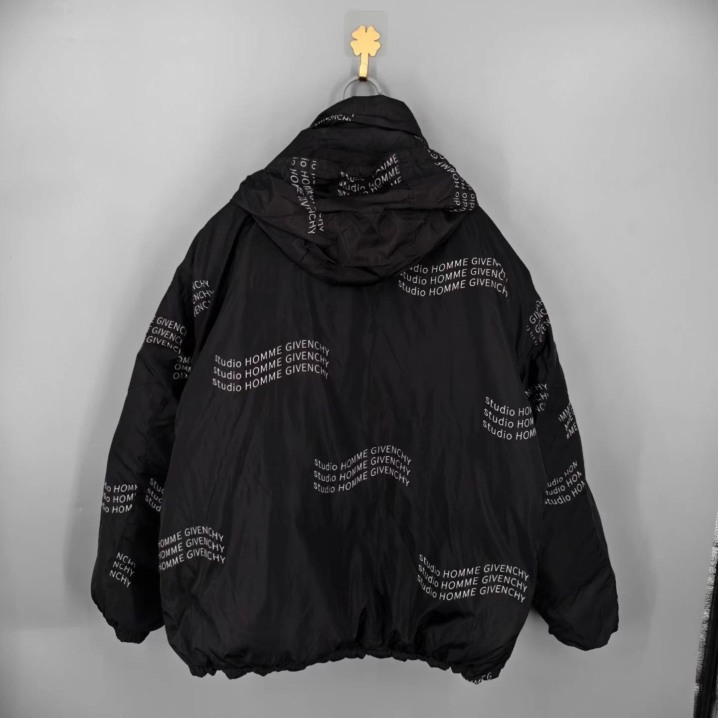 Givenchy Givenchy Reversible Logo Puffer Jacket 44 Size US S / EU 44-46 / 1 - 3 Thumbnail